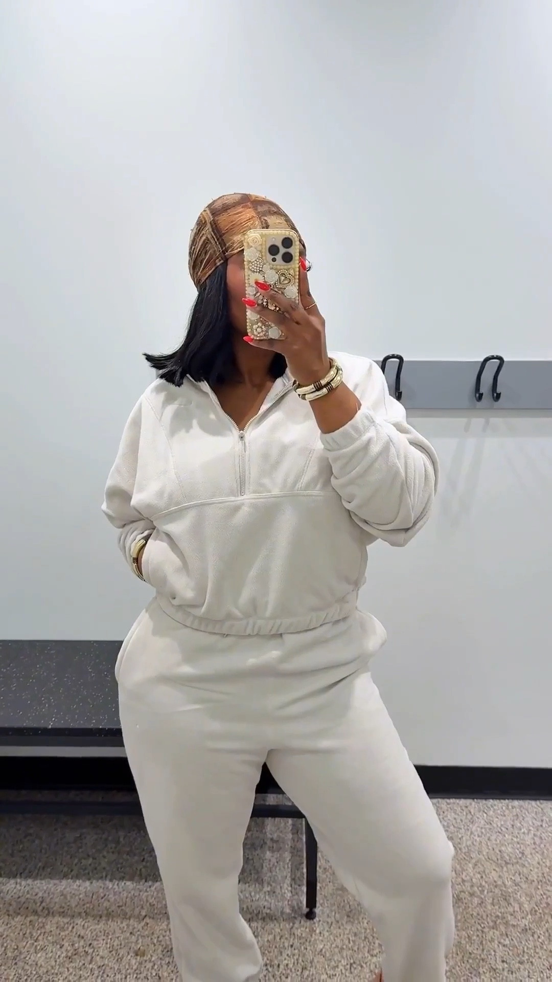 Cozy, plush, and so easy to throw on 🤍On sale right now 👀
The Green top and Grey sweatshirt are sold out on the Nike site but are available on Hibbett’s Sports!
I included some other options to mix and match🤍✨
These items are oversized. I’m Wearing a size Small in everything minus the grey sweater (Size XS)

#LTKPetite #LTKSaleAlert #LTKActive