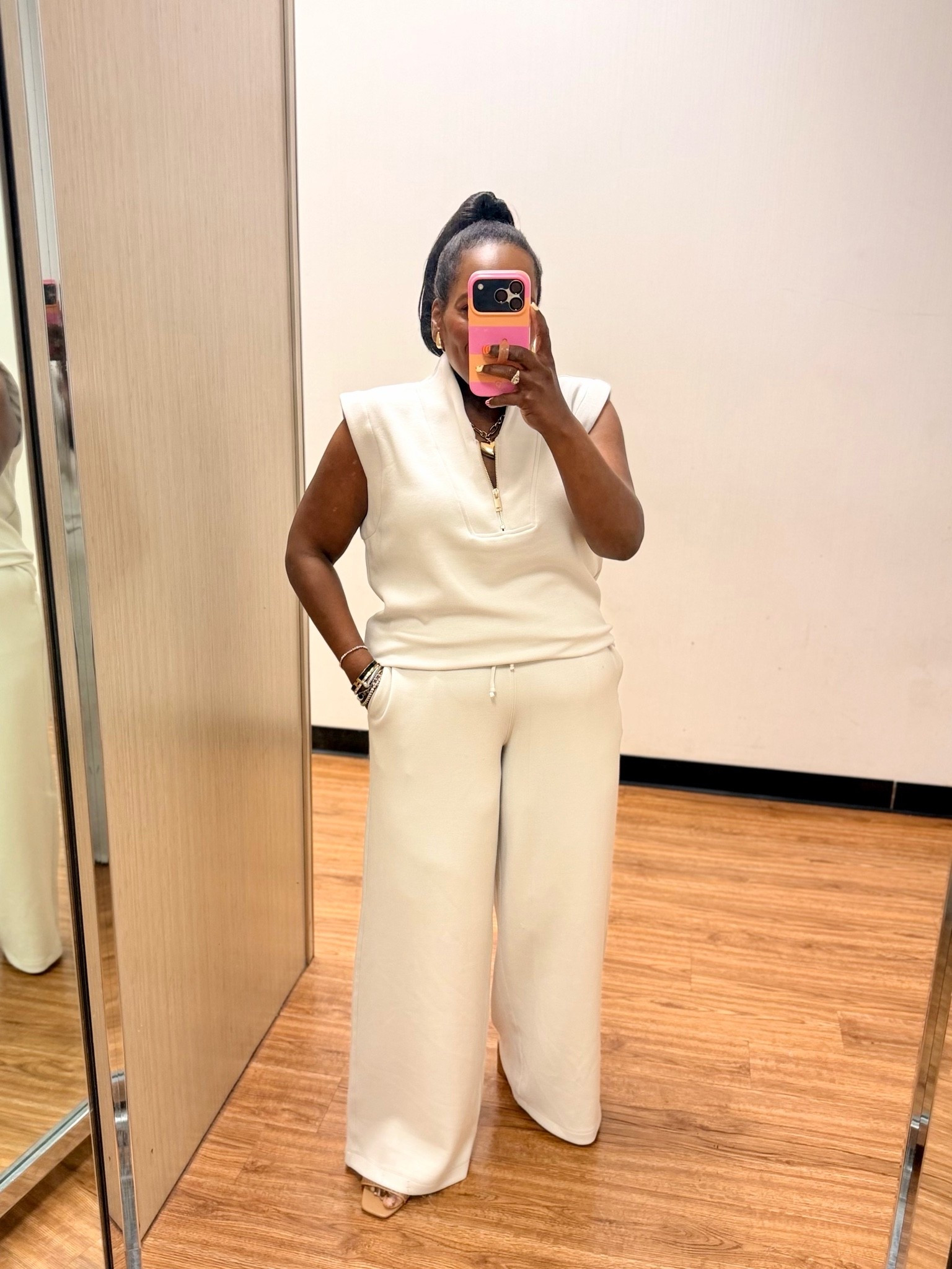 I am loving this ivory set from @Belk right now! The gold hardware in the zipper makes this set look $$$, also the fabric feels like butter!! So good! Wearing a large in the top and bottoms. 


Airport outfit / lounge wear / women’s sets / summer sets / travel outfit / weekend uniform / Fall transition outfit

#LTKootd #LTKSaleAlert #LTKTravel
