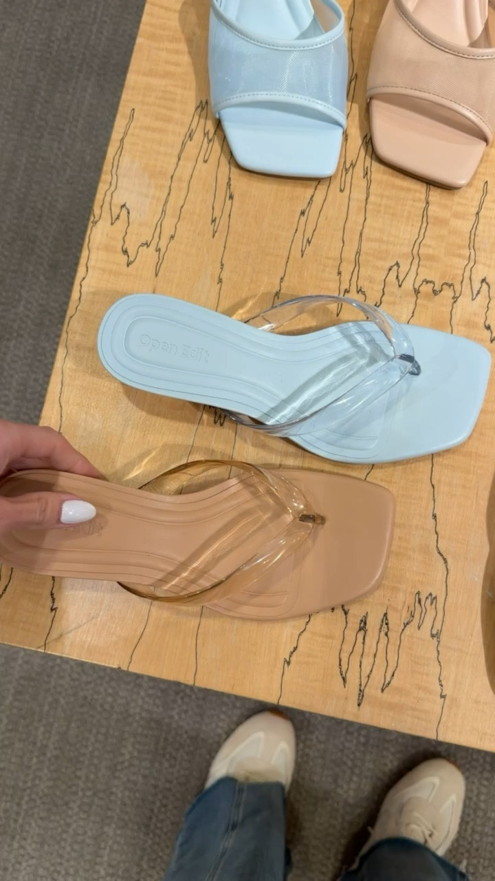 Kitten heel flip flops from Nordstrom

spring shoes, kitten heel sandals, chic accessories, anna monteiro, annabrstyle

#LTKOver40