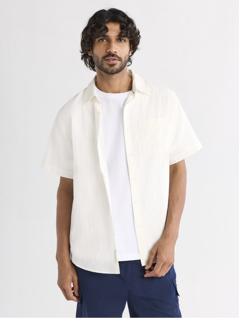 Free Assembly Men's Dobby Button Front Shirt with Short Sleeves, Sizes XS-3XL | Walmart (US)