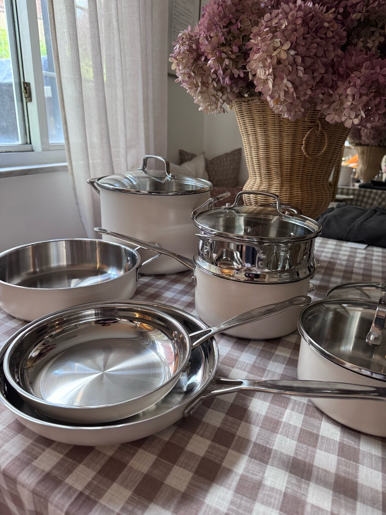 This 11 piece set was on sale 🤯 Dishwasher safe, stainless steel, and such a pretty color!!!

#LTKselfcare #LTKfoodie #LTKSaleAlert