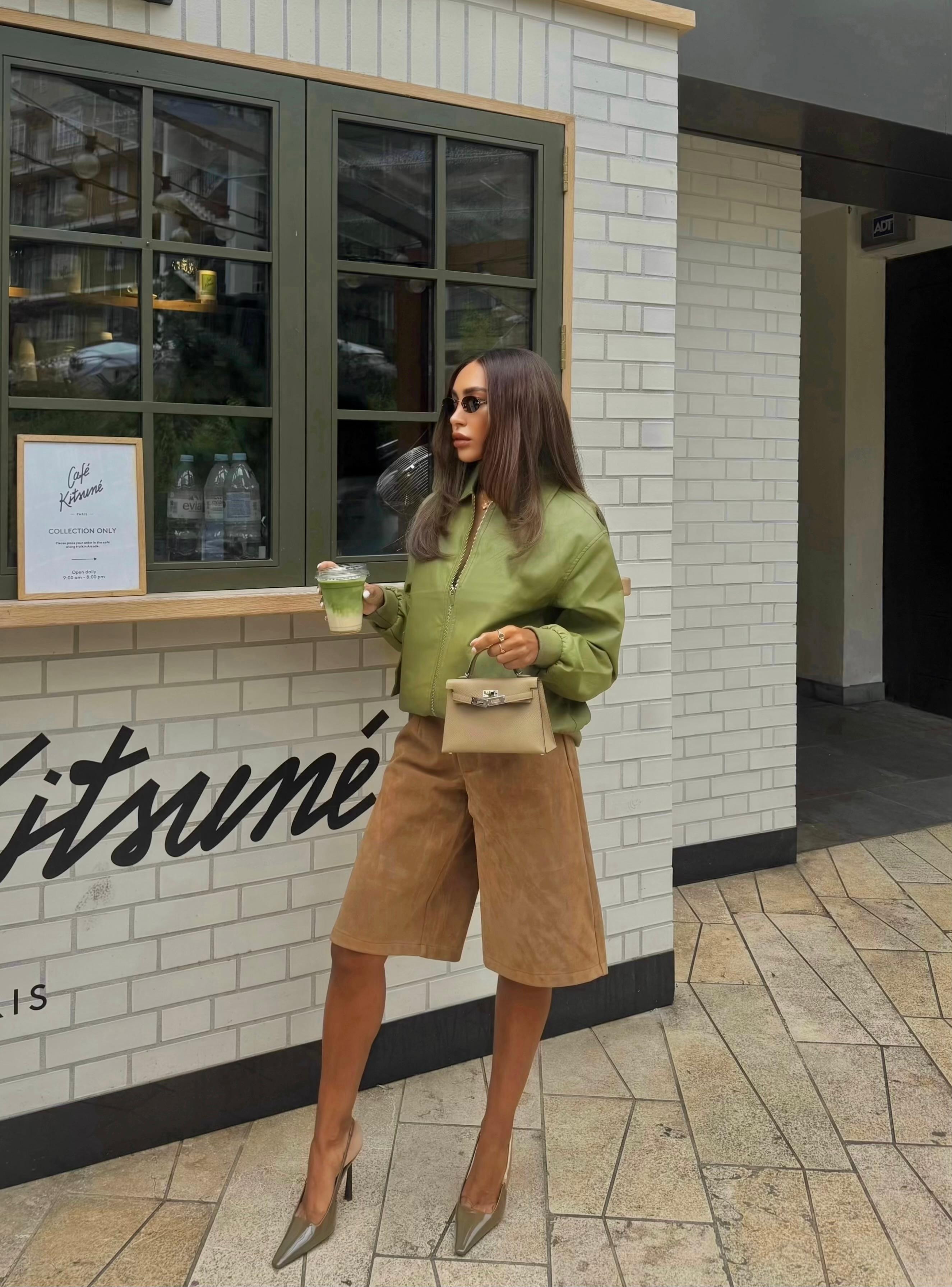 My PrettyLittleThing faves rn 😍

Wearing a Bomber Jacket in size 8 and Suede Jorts in size 4

🔥 Obsessed with this comboooo 💫 

 #LTKuk #LTKautumn #LTKstyletip