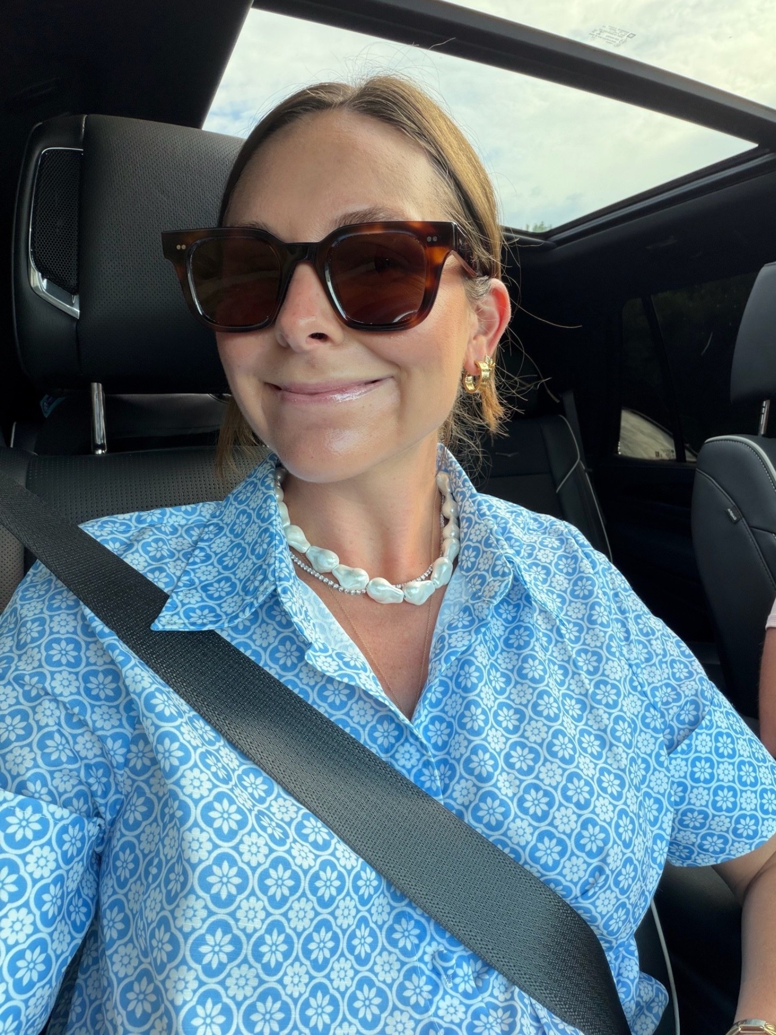 My absolute FAV sunnies - worn these for years!

#LTKootd #LTKSeasonal