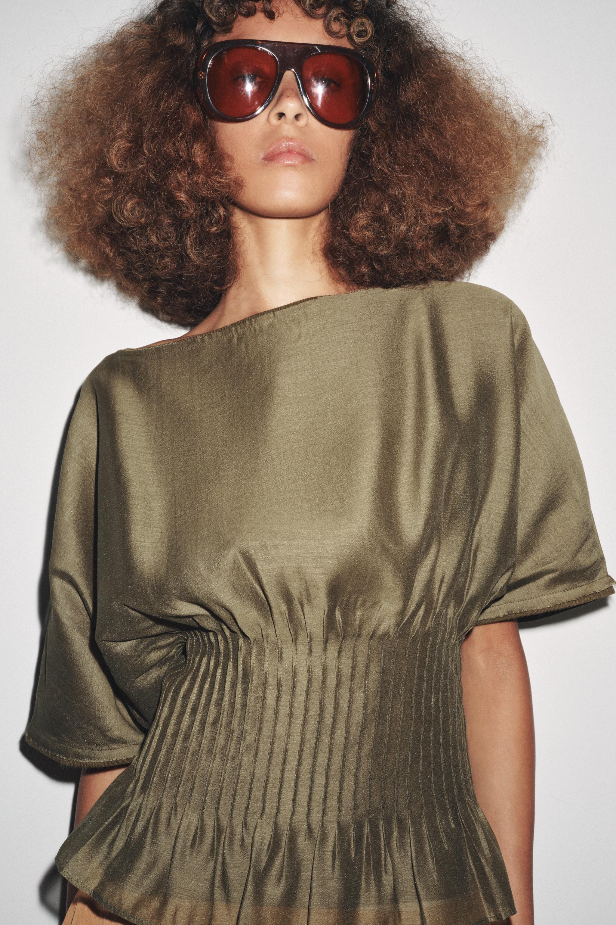 PLEATED WAIST MIXED KNIT BLOUSE | Zara US