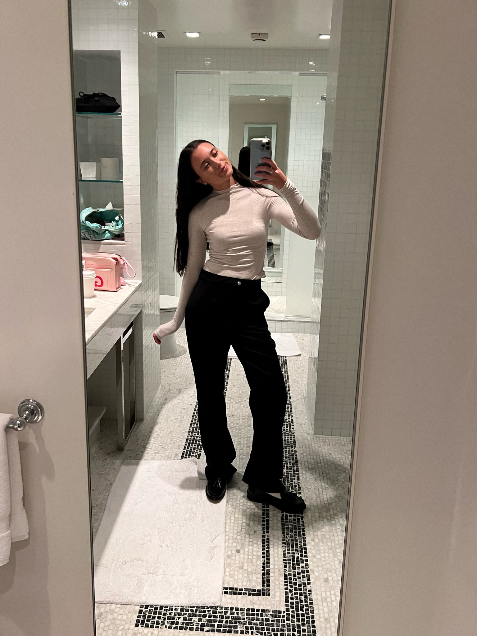 Simple meeting outfit!