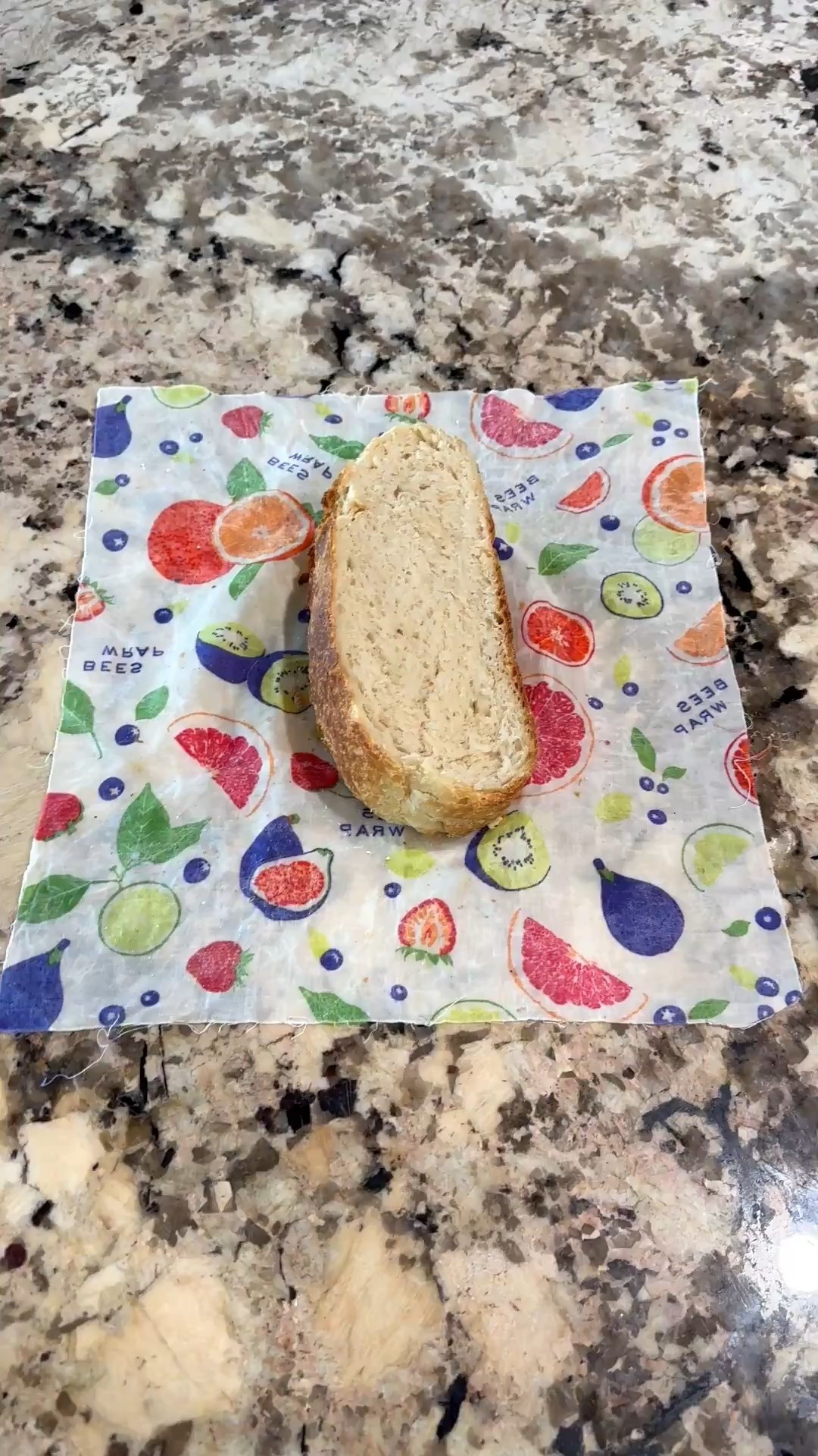 This Bee’s Wrap Beeswax Wraps for Food is a total kitchen must-have 🤍
Made in the USA, reusable, organic, and an eco-friendly alternative to aluminum foil + plastic wrap. These are perfect for sandwiches, leftovers, produce, snacks, packed lunches, and keeping fruit fresh longer. The Fresh Fruit 3 Pack (S, M, L) is so useful for every day mom life and reduces waste — which I love.
Linked this set + other kitchen sustainability swaps I use weekly 👇🏼
#LTKHome #LTKKitchen #EcoFriendlyKitchen #NonToxicLiving #SustainableSwaps #KitchenFavorites #FoodStorageSolutions #BeesWrap #ReusableWraps #MadeInUSA #MomLifeKitchen #MomRecommended

#LTKFindsUnder50 #LTKGiftGuide #LTKHome
