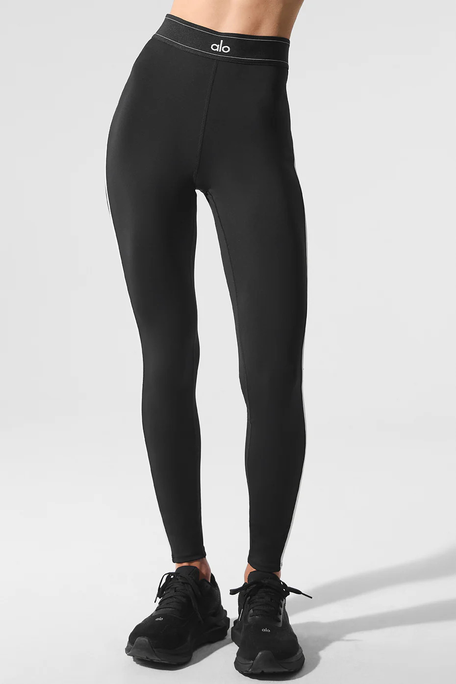 Alo Yoga� | Airlift High-Waist Suit Up Legging in Black/White, Size: XS | Alo Yoga (US)