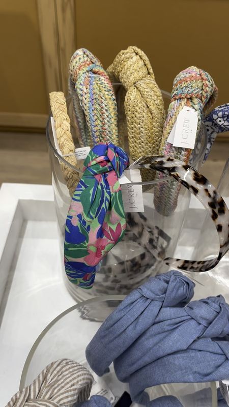 So many pretty natural
& shell-inspired accessories in J.Crew Factory tonight! 

#LTKSaleAlert #LTKSeasonal #LTKVideo