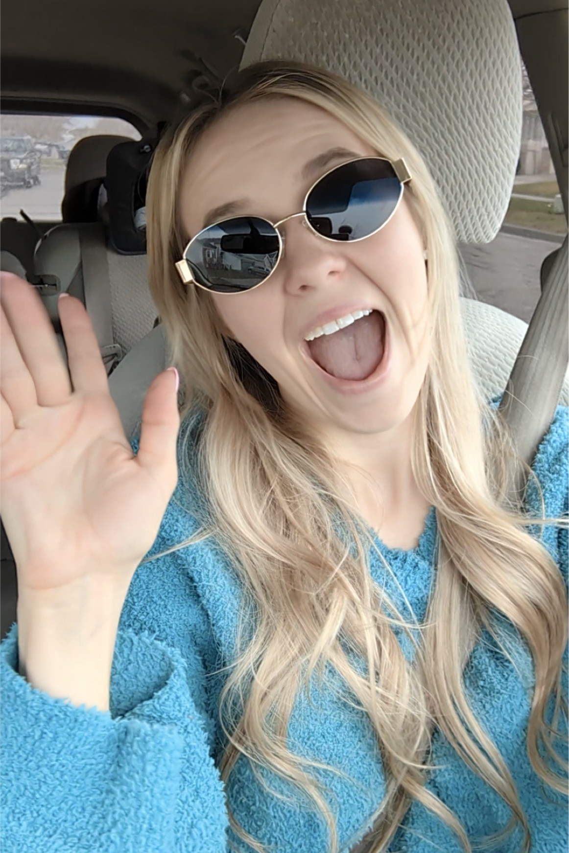 Trending sunglasses and my fav lounge set

#LTKSeasonal #LTKfindsunder50 #LTKtravel