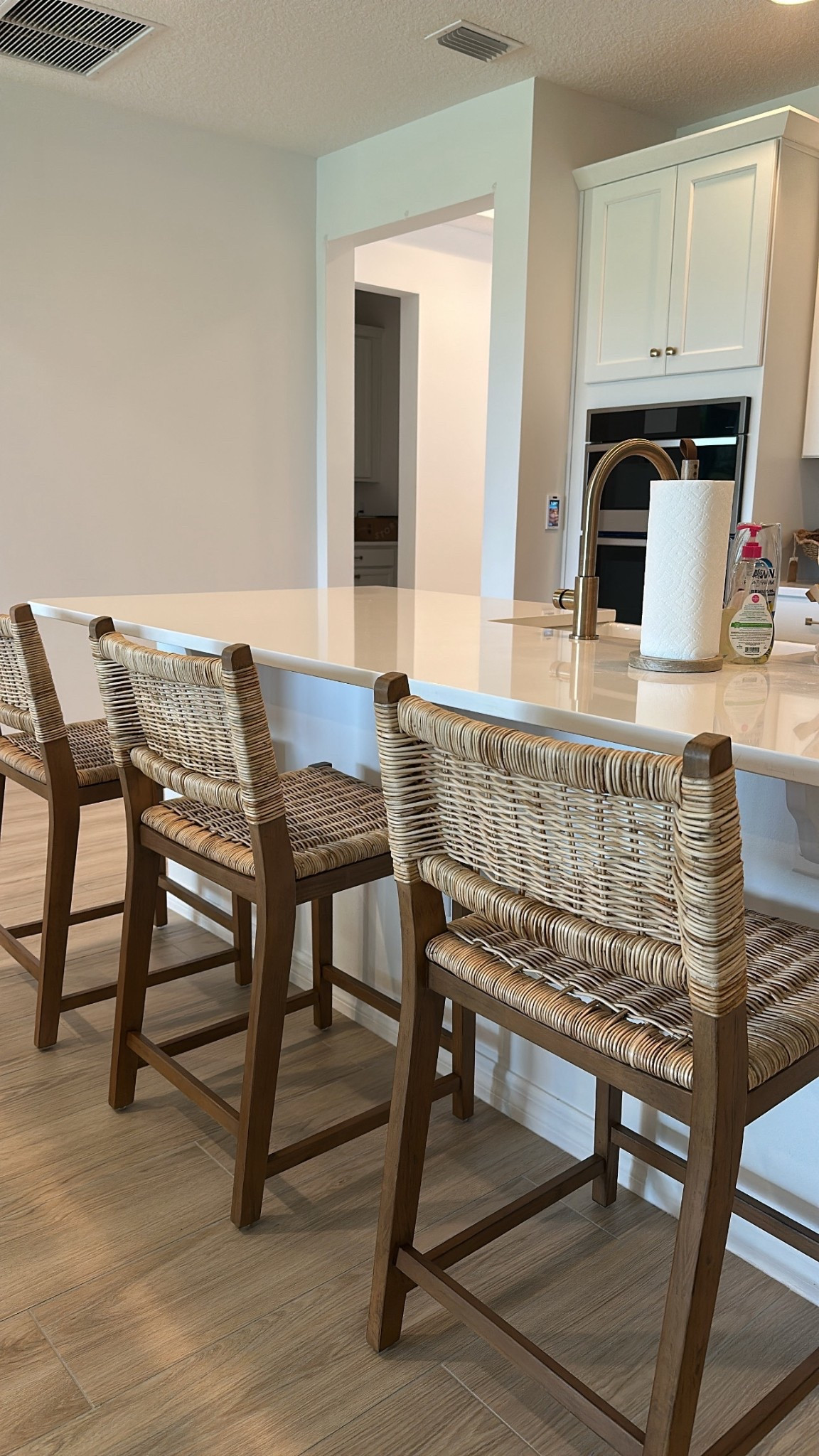 new barstools!!!!🪑😍

Barstools/ home/ decor/ kitchen/ world market 

#LTKStyleTip #LTKHome #LTKautumn