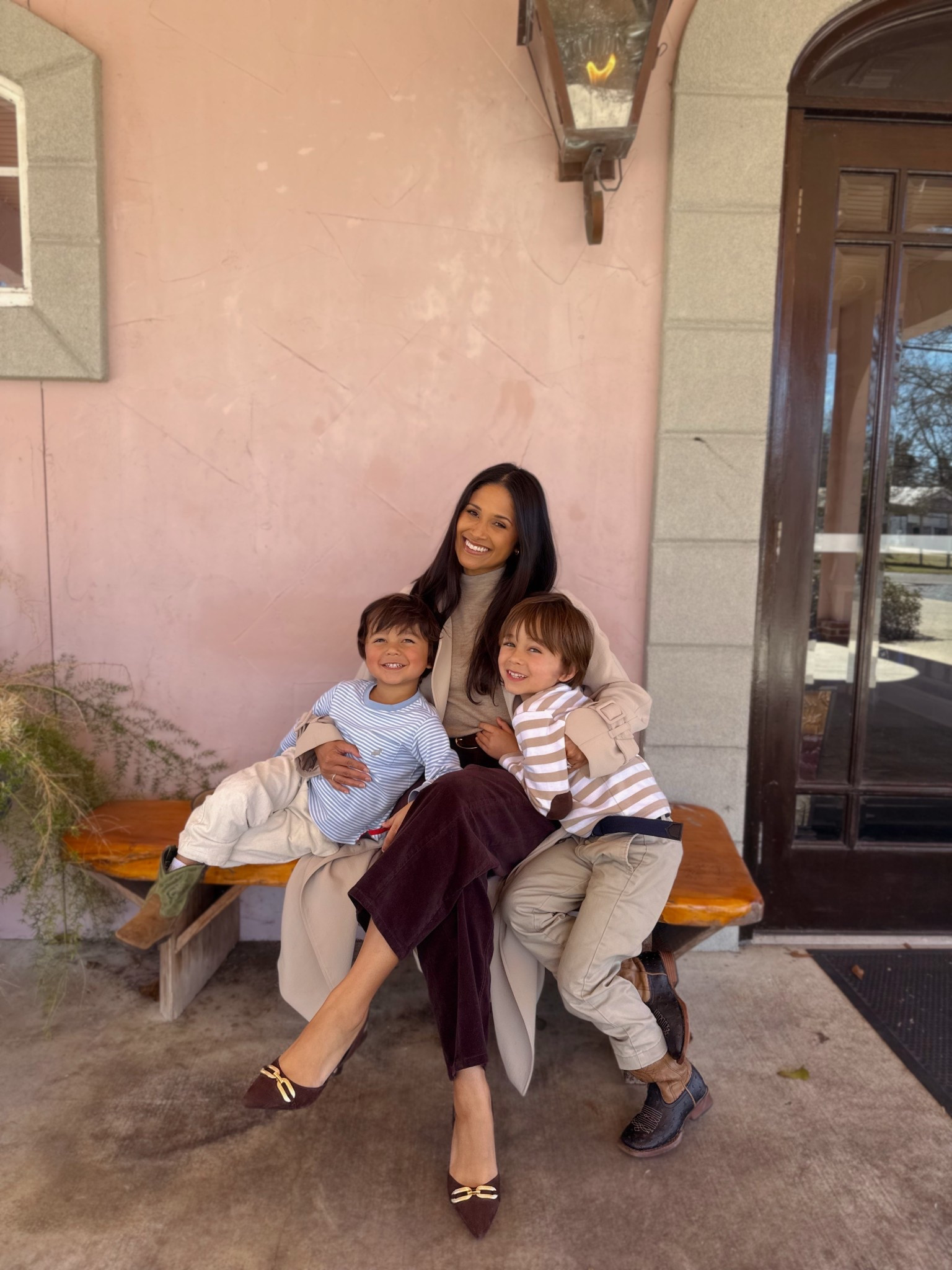 I wore these brown barrel style pants by @Spanx with my @Aritzia crepette trench coat to lunch with the family for our anniversary. Wearing the petite length in the pants so I didn’t have to hem them. 