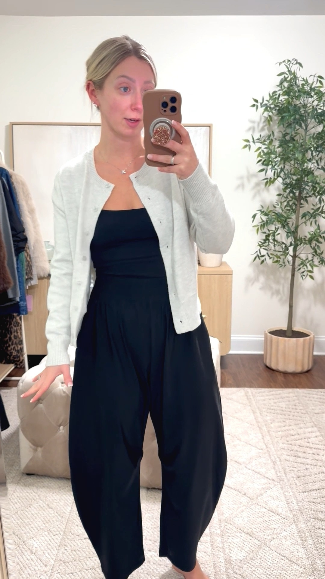 New barrel pants and they’re SO good! Size small regular length (5’4”—size 4), size small cardigan (color: grey), size small tank

Causal outfits, athleisure, fitness, everyday outfits 

#LTKootd #LTKSaleAlert #LTKgrwm