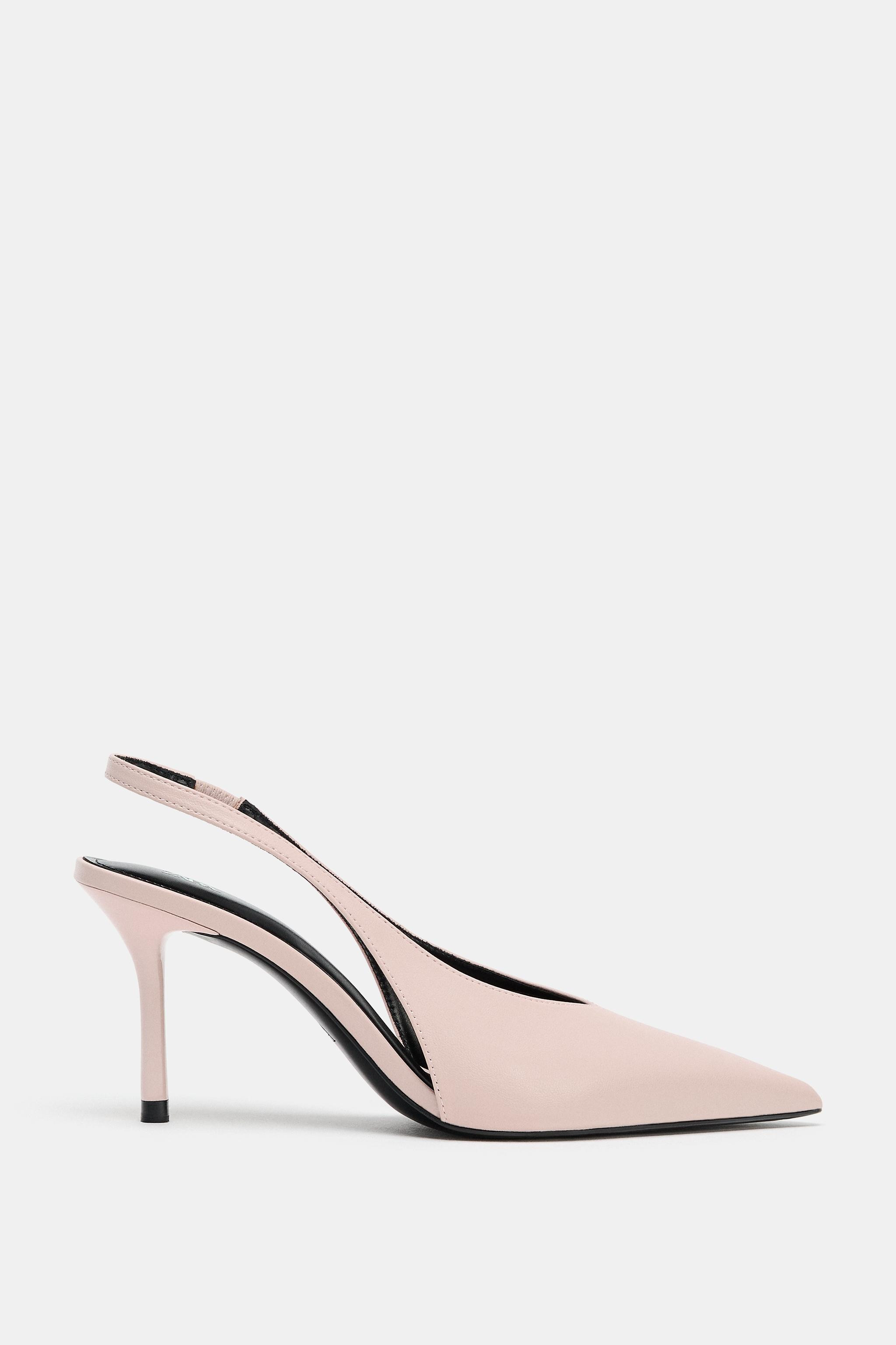 Slingback mit Absatz. Hinten elastisch. Spitz zulaufender Ausschnitt. Hoher, schmaler Absatz. Spi... | Zara DE