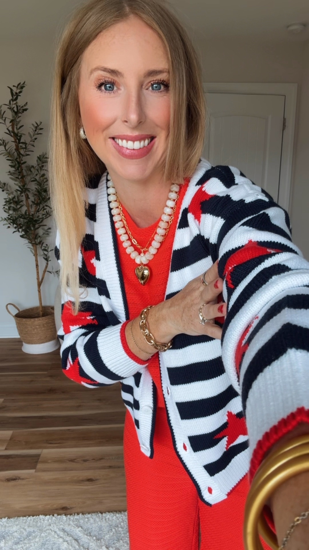 This @Splendid set is 40% off! Perfect for summer travel. And this stars & stripes cardigan is also on sale 40% off ❤️

#LTKootd #LTKSaleAlert #LTKmomlife
