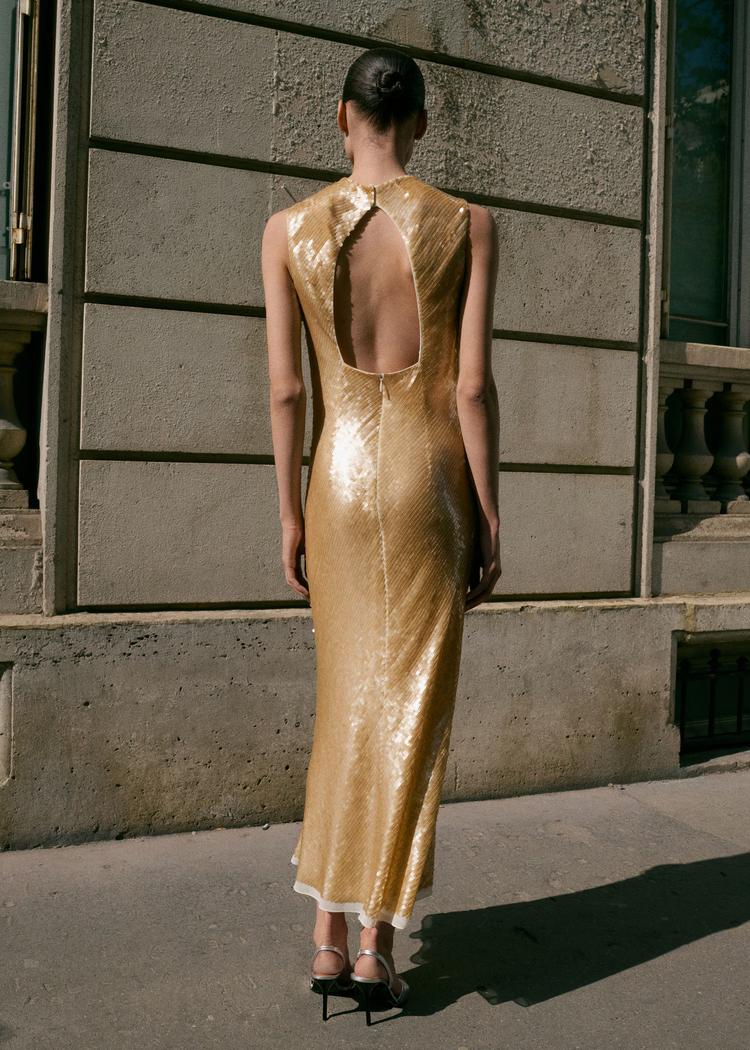 Scoop-back sequin dress - Women | MANGO USA | Mango (US/MX/AU)