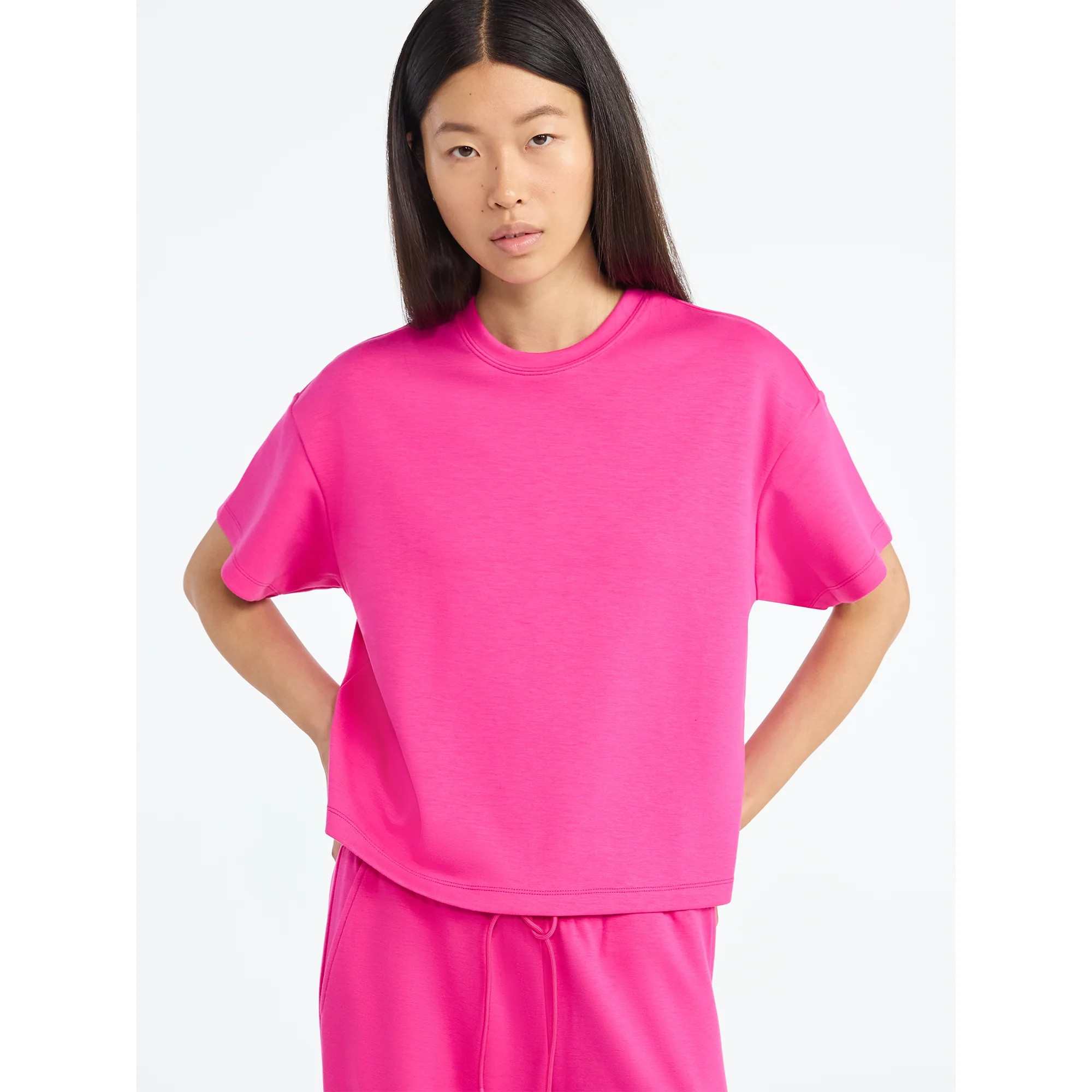 Scoop Women's and Women's Plus New Scubaknit Tee with Short Sleeves, Sizes XS-4X | Walmart (US)