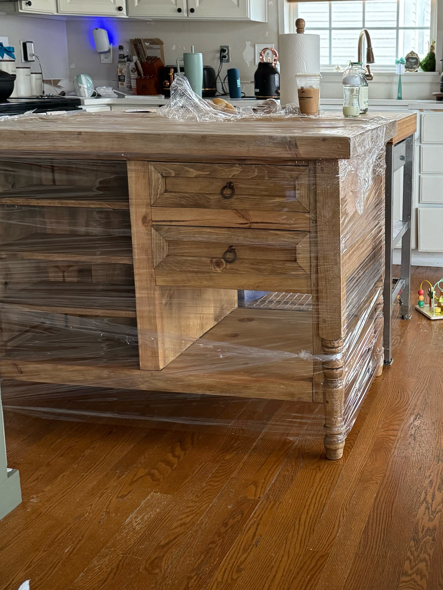 Wood kitchen island ❤️

#LTKHome