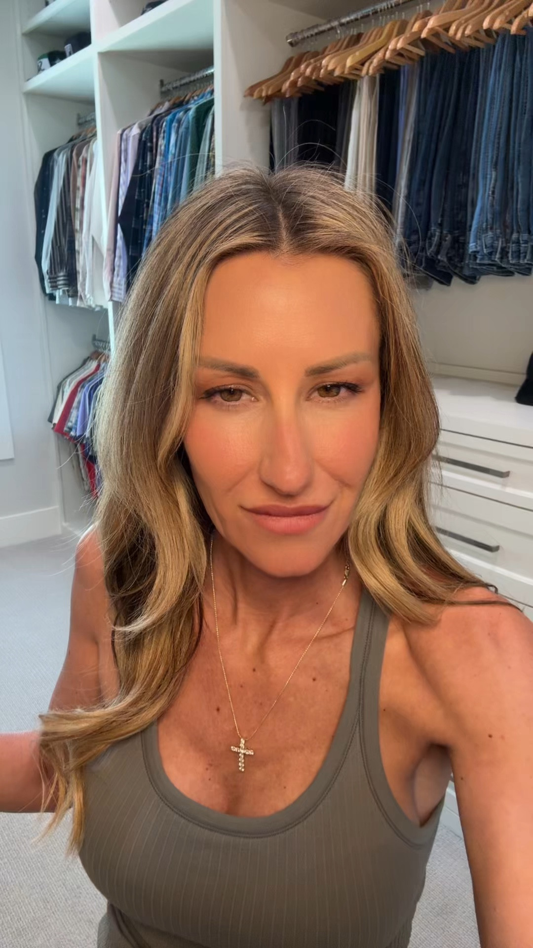 Love these shorts and tank! #workoutootd #workoutfit