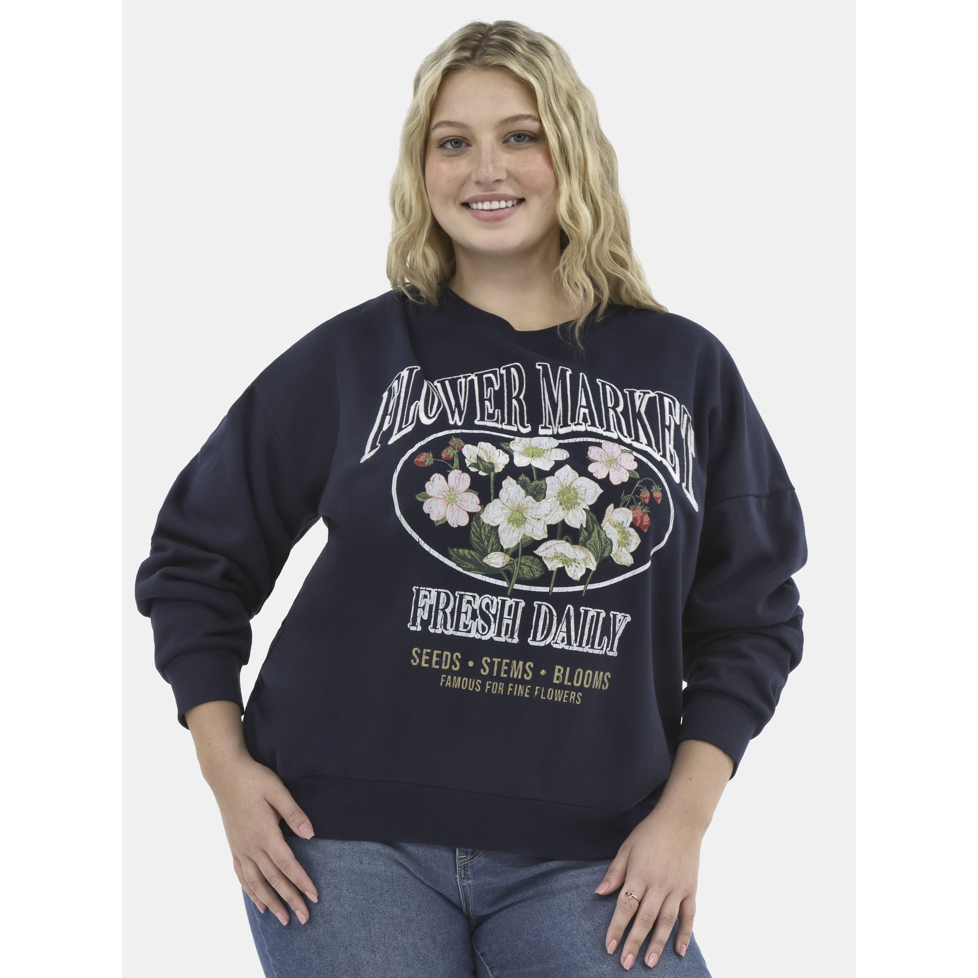 No Boundaries Oversized Graphic Crewneck Sweatshirt, Midweight, Women's and Women's Plus - Walmar... | Walmart (US)