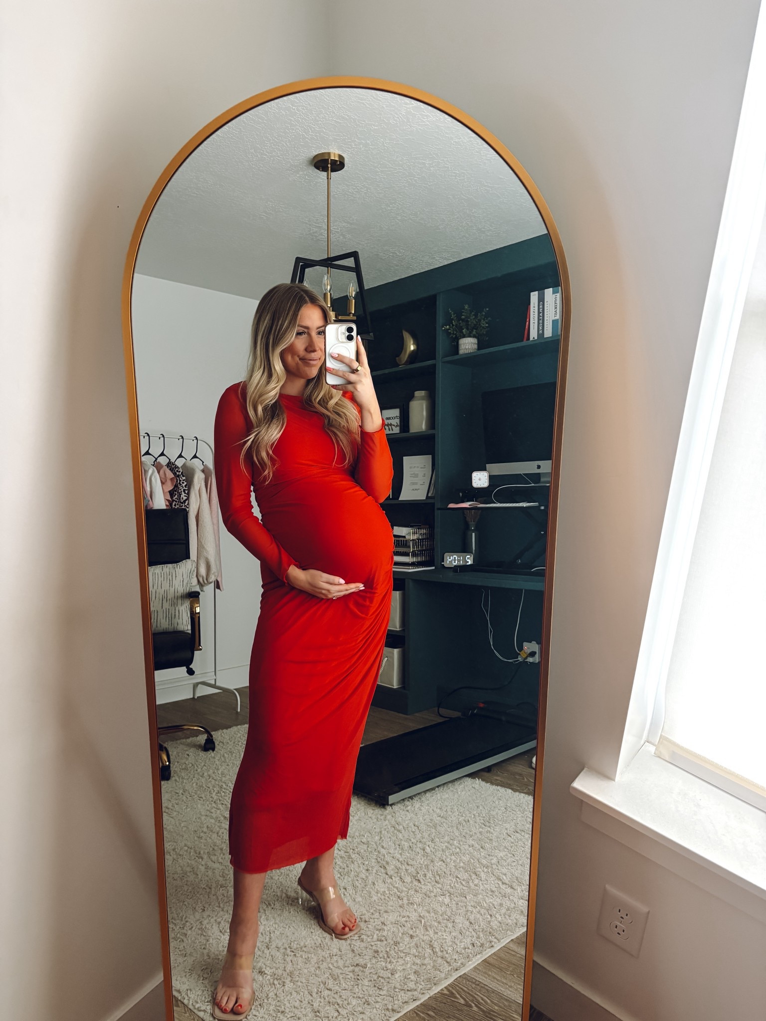 Bump friendly dress: wearing size L
I have it in red but it comes in more colors!
Heels: true to size 

| pregnant | bump friendly | red dress 

#LTKBump #LTKWedding #LTKootd