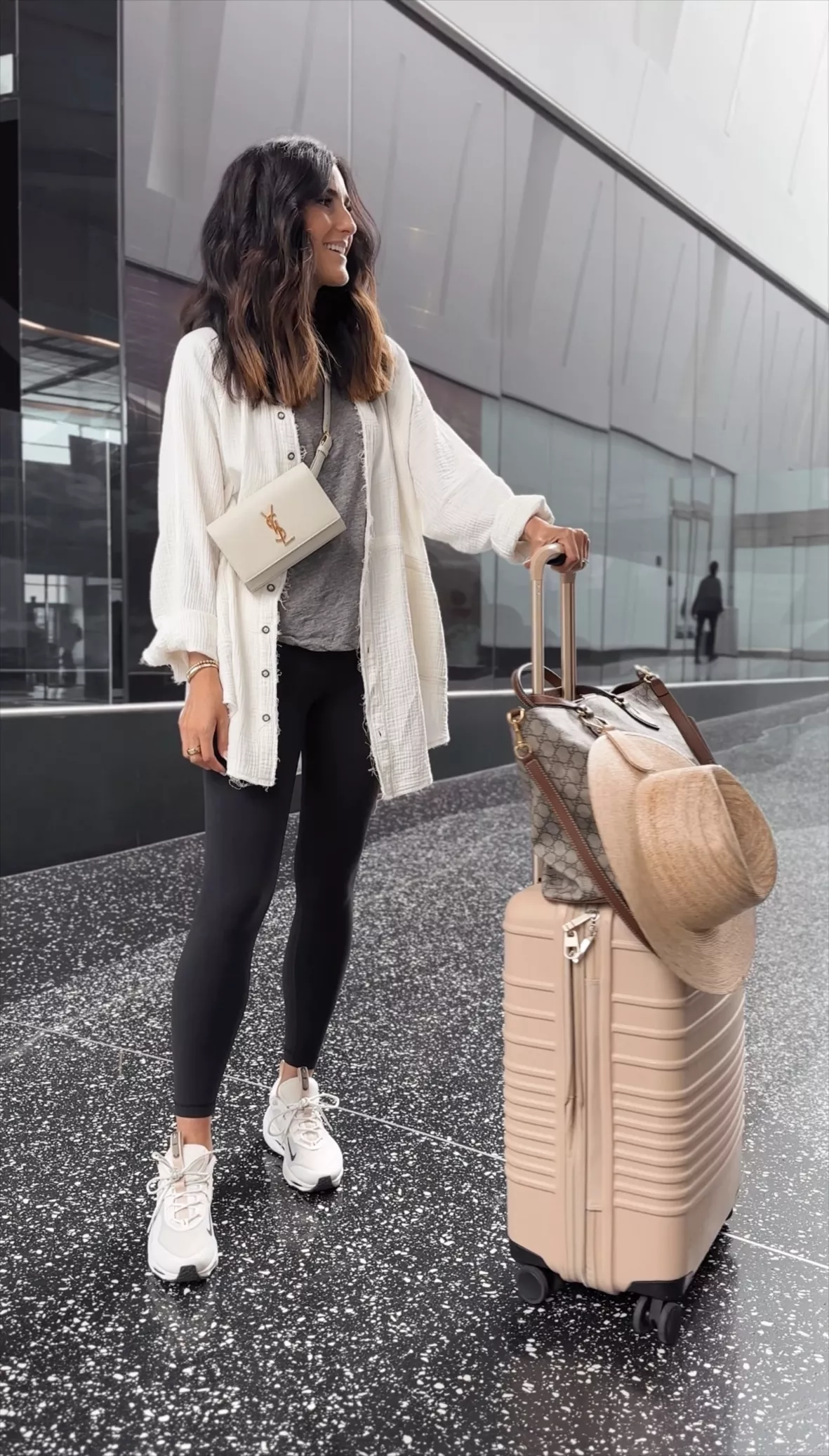 AIRPORT & TRAVEL OUTFIT IDEAS 2020 