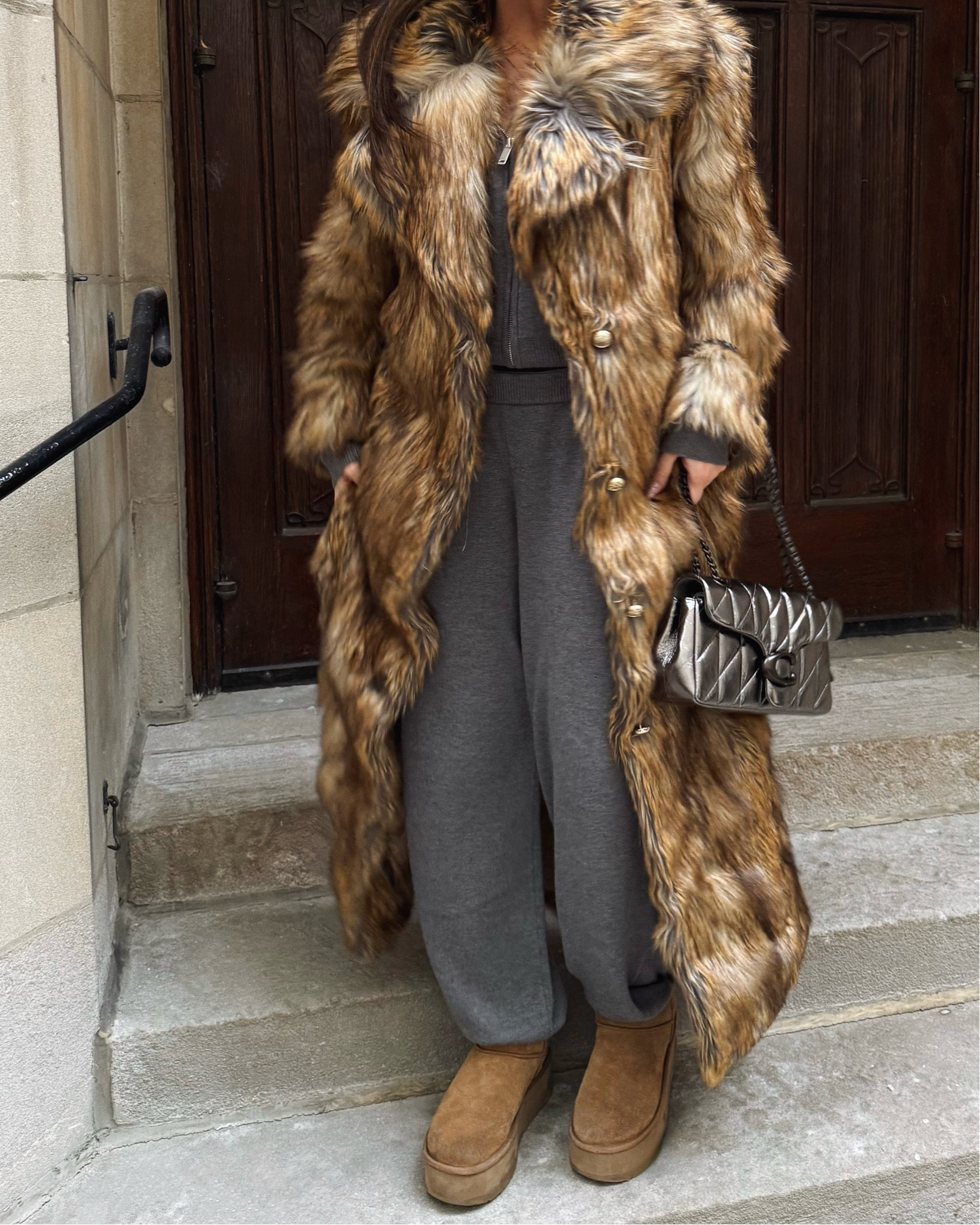 casual chic winter outfit 🫶🏽 faux fur marciano coat, revolve sweat set and platform uggs 

#LTKSeasonal #LTKStyleTip #LTKMostLoved