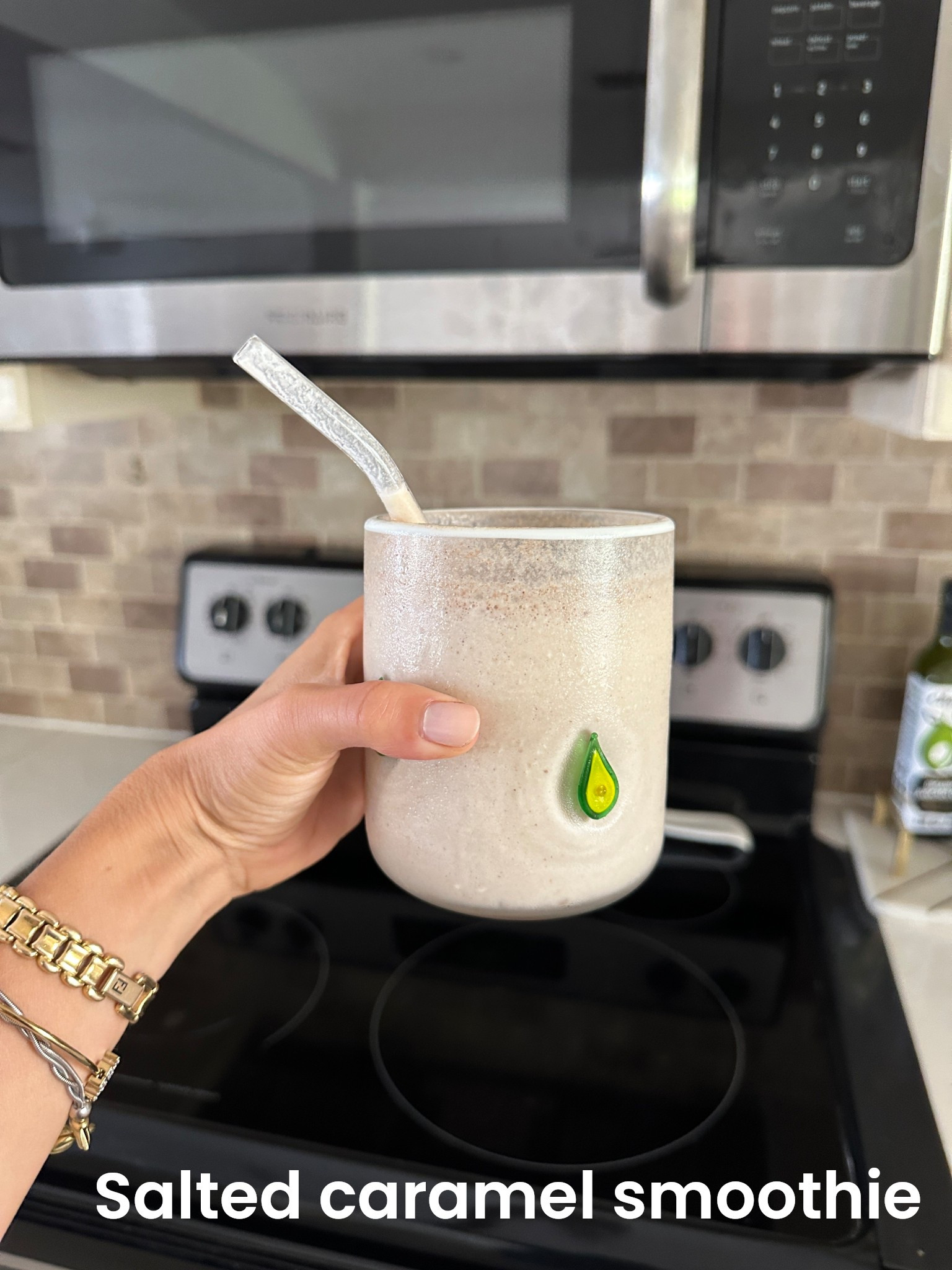 You seriously have to make my salted caramel protein smoothie!

Ingredients
* 1 cup milk of choice
* 1 scoop Flavcity vanilla protein powder
* 2 Medjool dates, pitted
* 1 tablespoons tahini or almond butter
* ½ teaspoon cinnamon 
* Pinch sea salt
* 1 cup frozen cauliflower rice
* ½ teaspoon vanilla extract 
* Ice cubes as needed


#LTKActive #LTKFamily #LTKKids