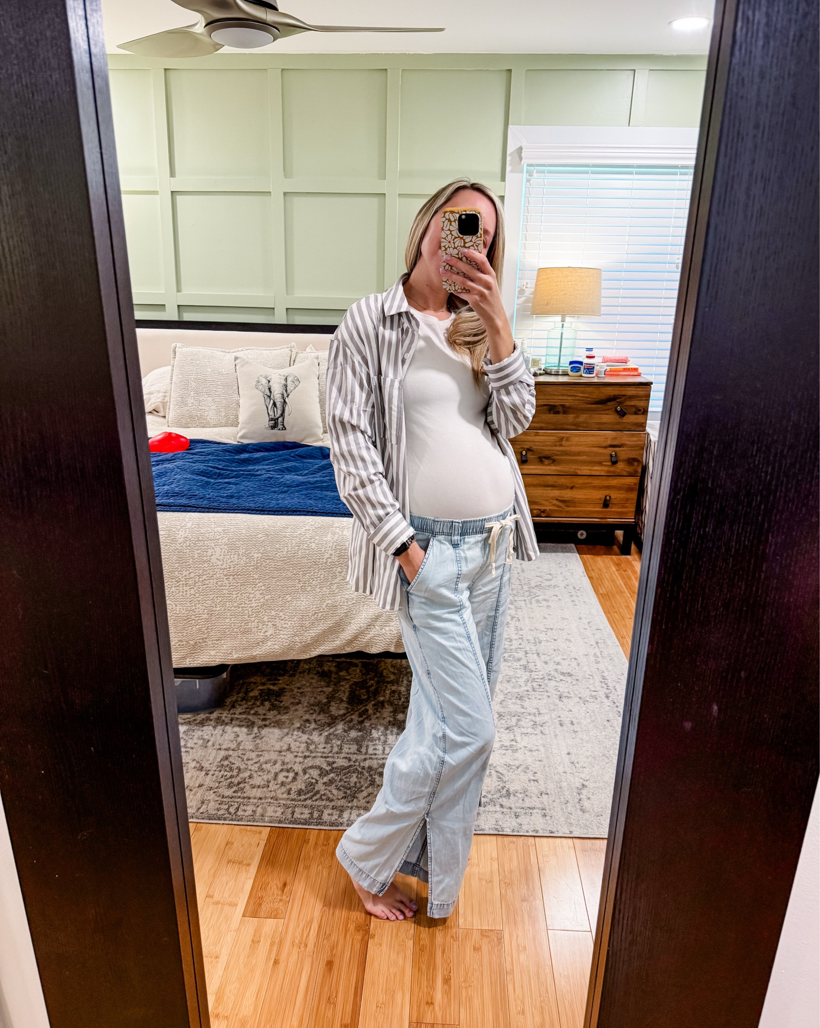 My alternative to maternity jeans - so much comfier! Wearing pre-pregnancy size in tops but sized up in bottoms