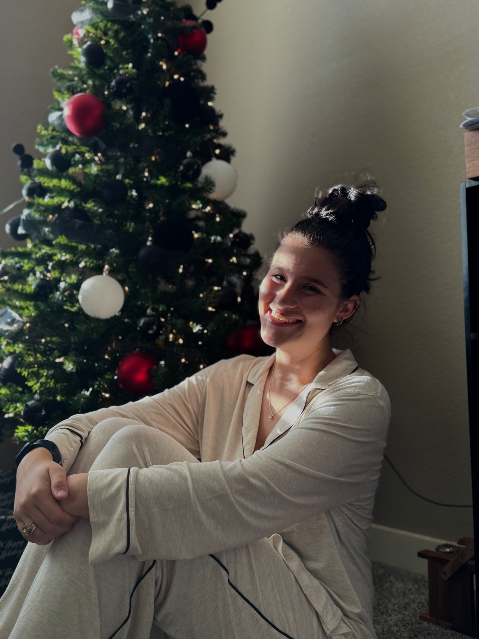 Aerie haul!! 
PJs, loungers, and sweaters🖤

#LTKCyberWeek #LTKHoliday #LTKU