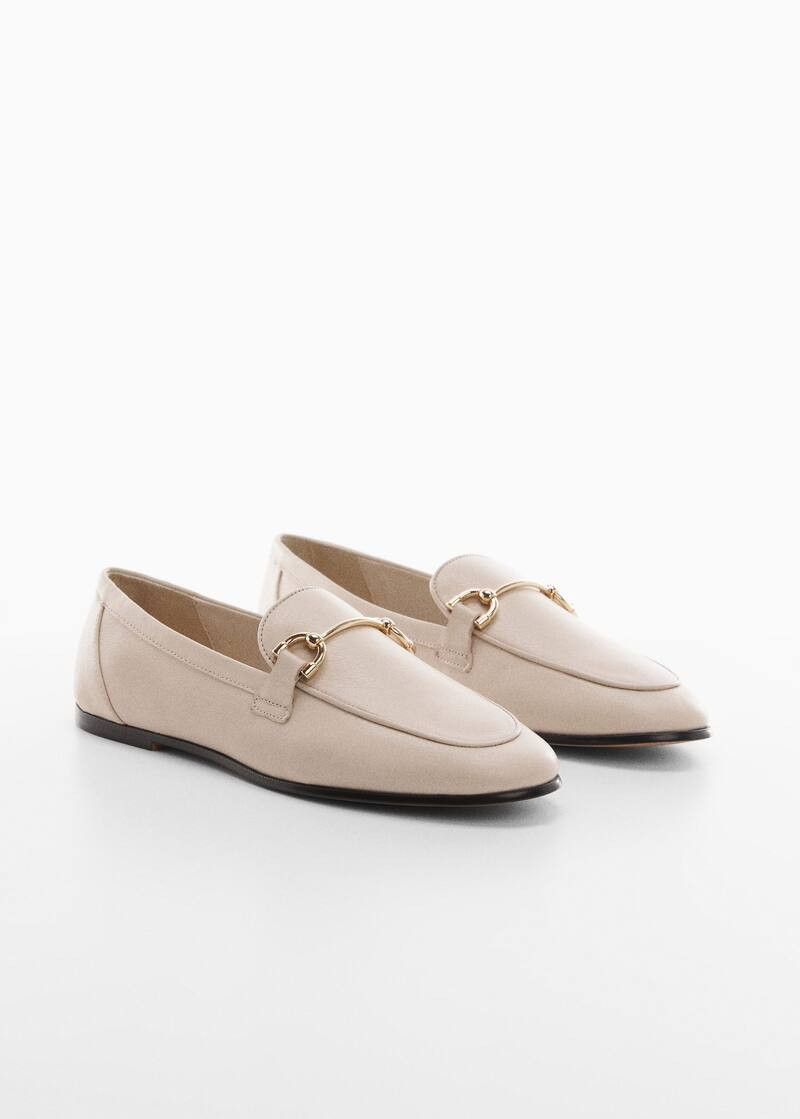 Mocassins cuir détail métallique | MANGO (FR)