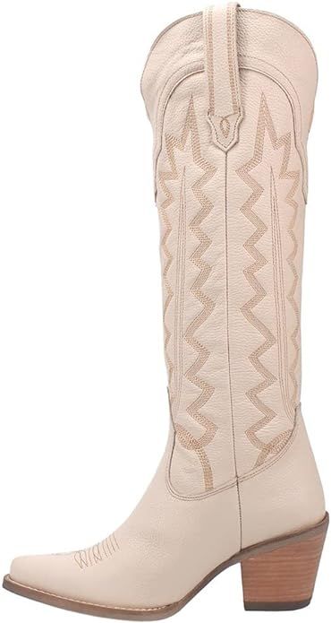 Dingo Women's High Cotton Snip Toe Cowboy Boots Fashion | Amazon (US)