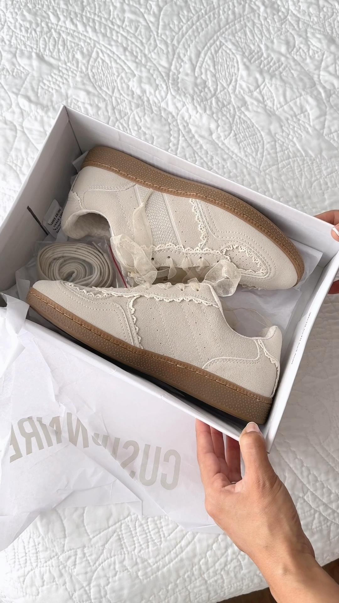 Found the cutest sneakers under $100 that will go perfectly with all of our spring dresses and outfits! 