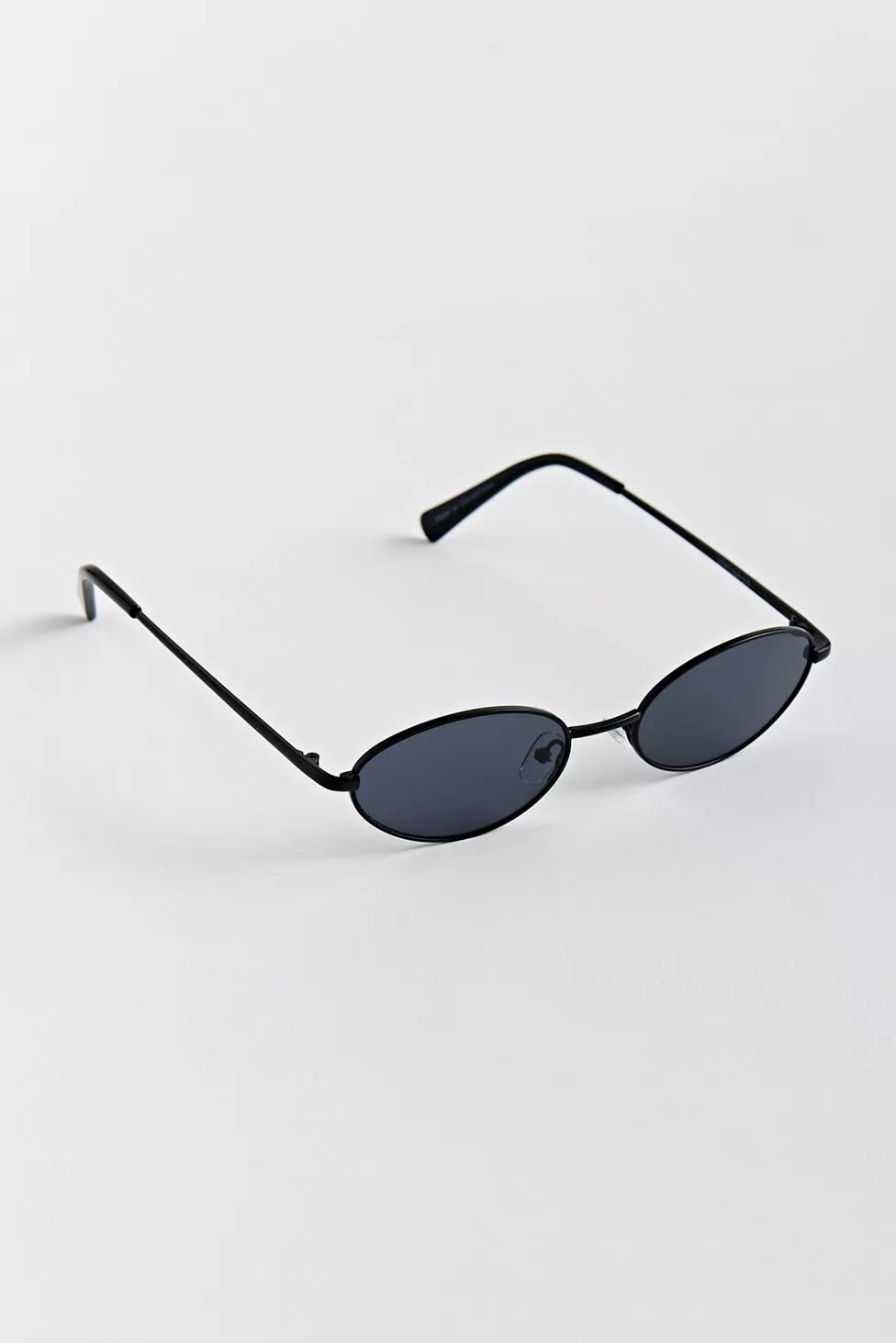 Essex Slim Metal Sunglasses | Urban Outfitters (US and RoW)