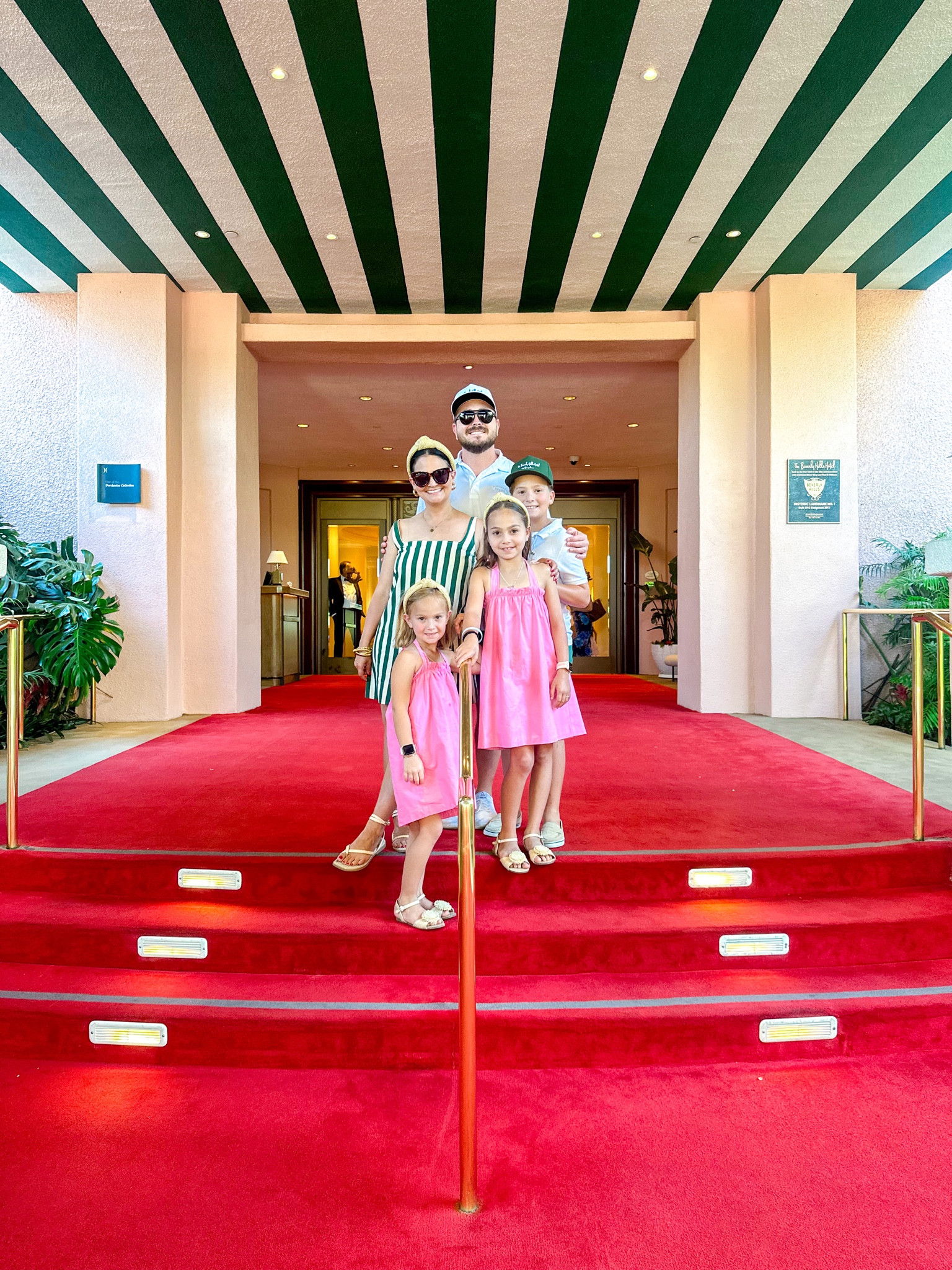 Cali Vacation☀️

Beverly Hills Hotel  