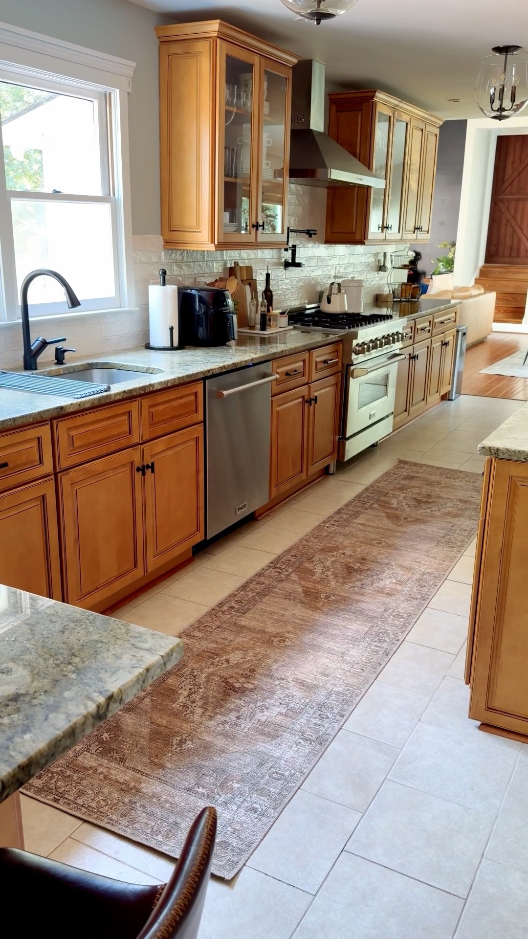 So excited I snagged this beauty from the Amber Lewis x Loloi Fall 2025 launch! 

How gorgeous is the Cambria CBR-03 Taupe / Antique Bronze Jute Printed Area Rug in my kitchen? The color tones play so well with my warm wood cabinets — it’s the perfect mix of cozy and timeless.

#amberlewisxloloi


#LTKStyleTip #LTKSeasonal #LTKHome