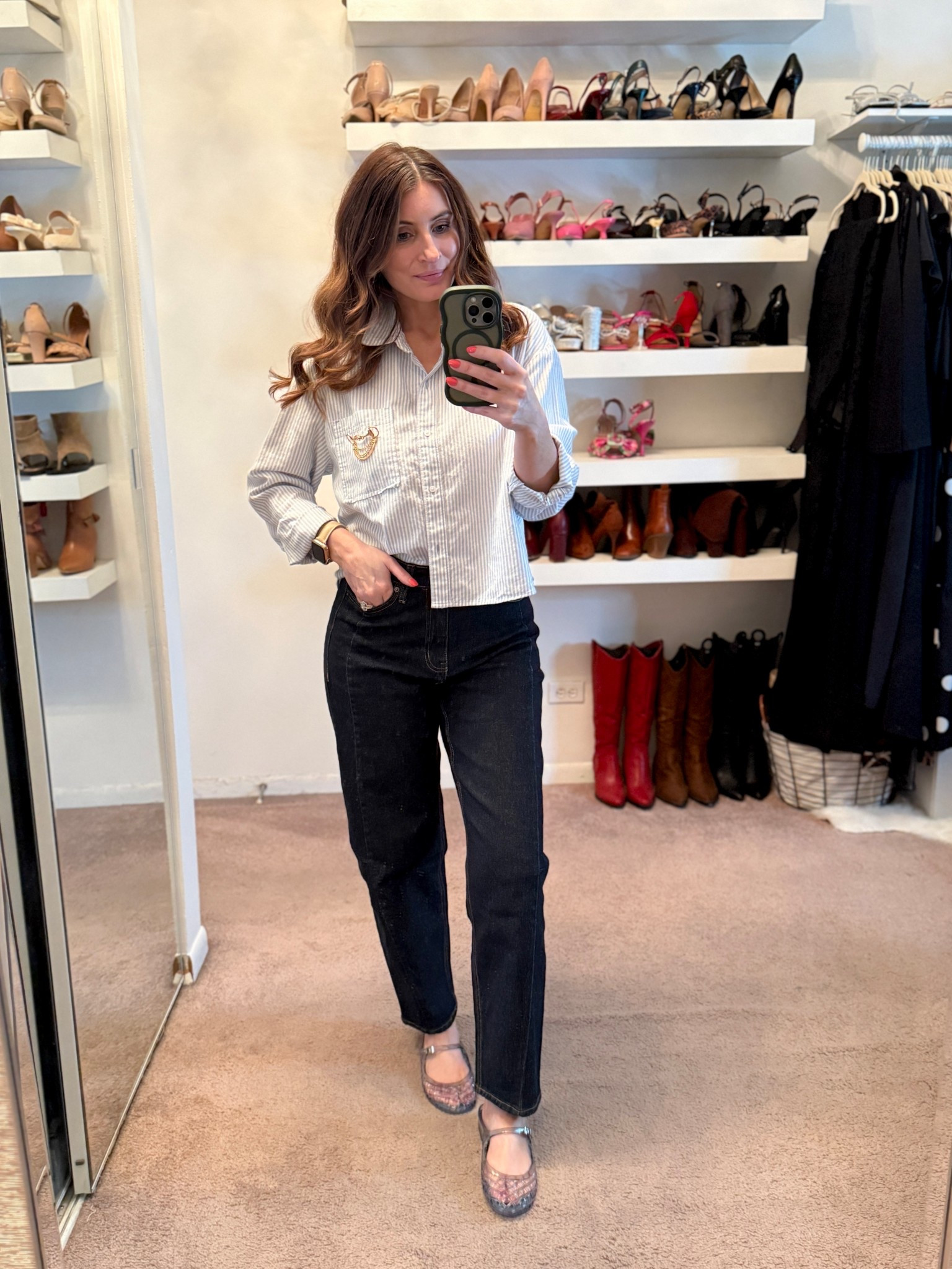 What I wore to work today
Old Navy cropped button down shirt (size small)
Walmart dark wash barrel leg jeans (size 2)
Amazon brown mesh ballet flats
Gold earrings
DKNY jelly sandals 

Spring outfits 2026, workwear outfit, casual outfit, Work outfits, Business casual workwear, easy outfit  

#LTKSaleAlert #LTKootd #LTKWorkwear