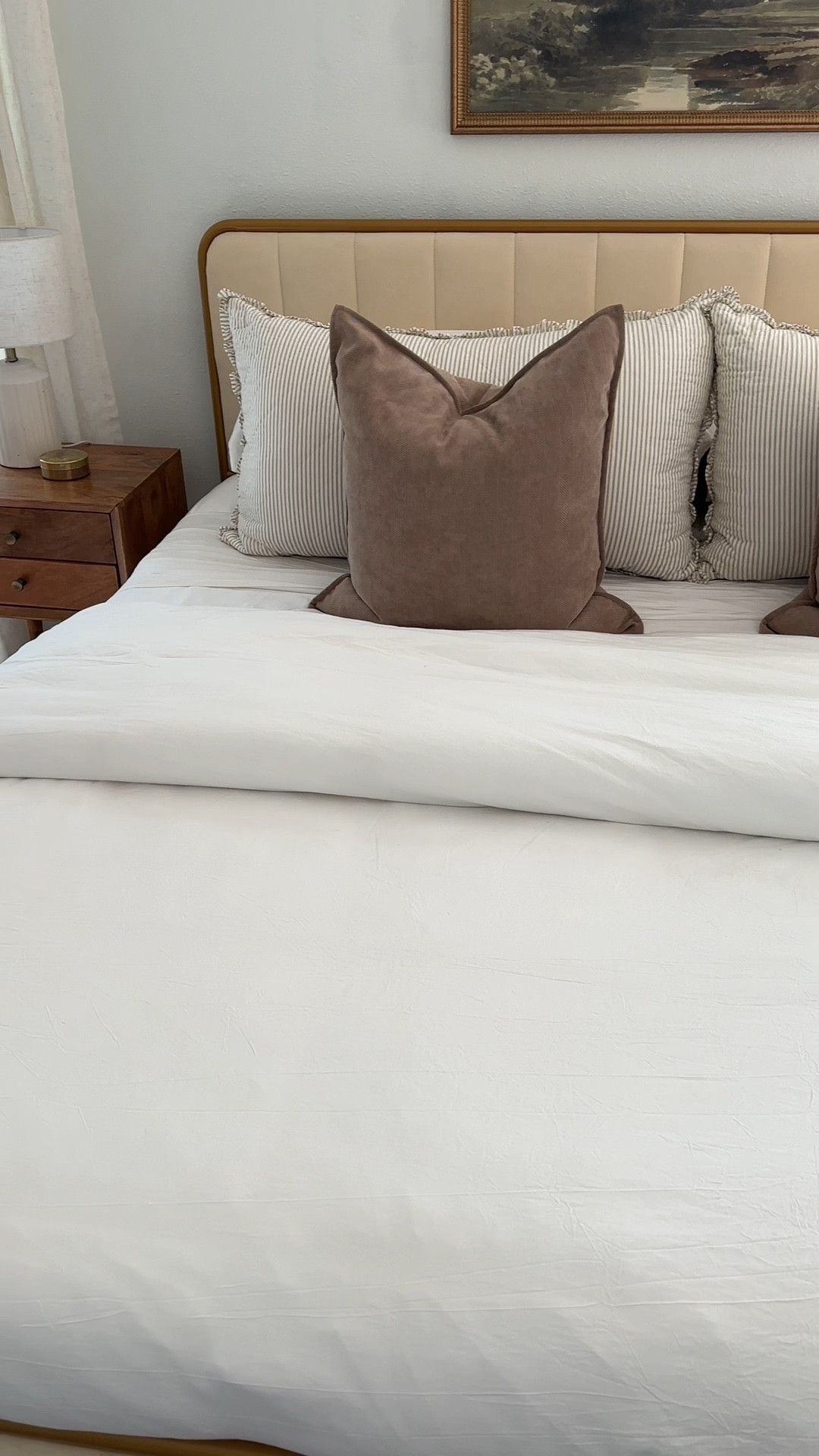 #ad my fav duvet & throw pillows from @amazon #amazonpartner #founditonamazon 

Duvet is 100% cotton, has 8 ties, and a hidden zipper & the throw pillows are amazing quality! 

#LTKFindsUnder100 #LTKHome #LTKWatchNow