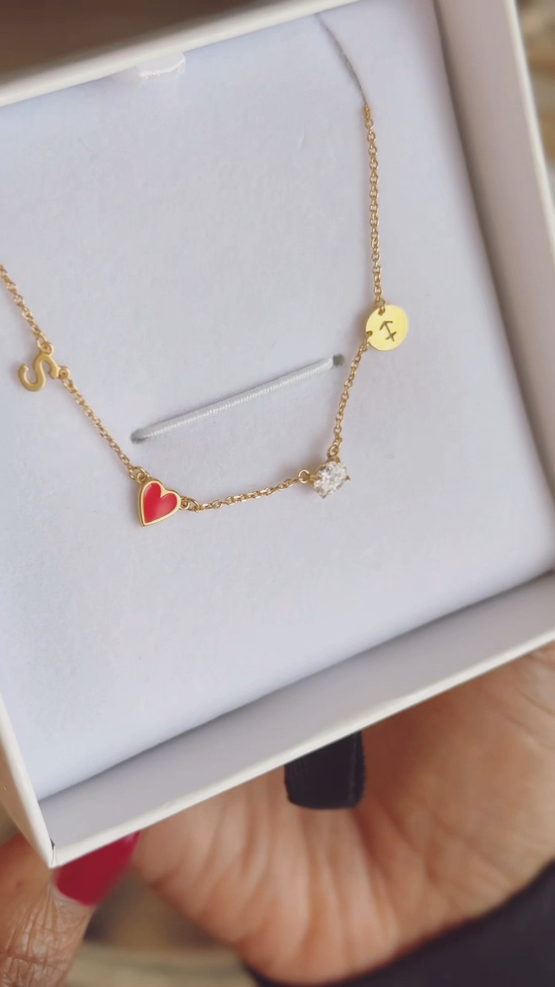 Hey, everyone! I’m in love with my Oak & Luna  Inez Initial Heart Necklace. The lab grown oval diamond is stunning and it’s perfect for Valentine’s Day! 💖✨ 

- Personalize it with your initial or zodiac sign — or both! How cool is that?!
- Timeless design that goes with everything.  
- Luxurious 18K gold plating that lasts.  
- Love that it features sustainable lab-grown diamonds! 🌱  
- Plus, it comes with a 5-year warranty and free shipping!  

It’s such a stunning piece that anyone would love! 😍

I’ve linked it in my LTK so you can shop direct from there!

@oakandluna #oakandluna #ad #valentinesday #bemyvalentine #ltk

#LTKValentine