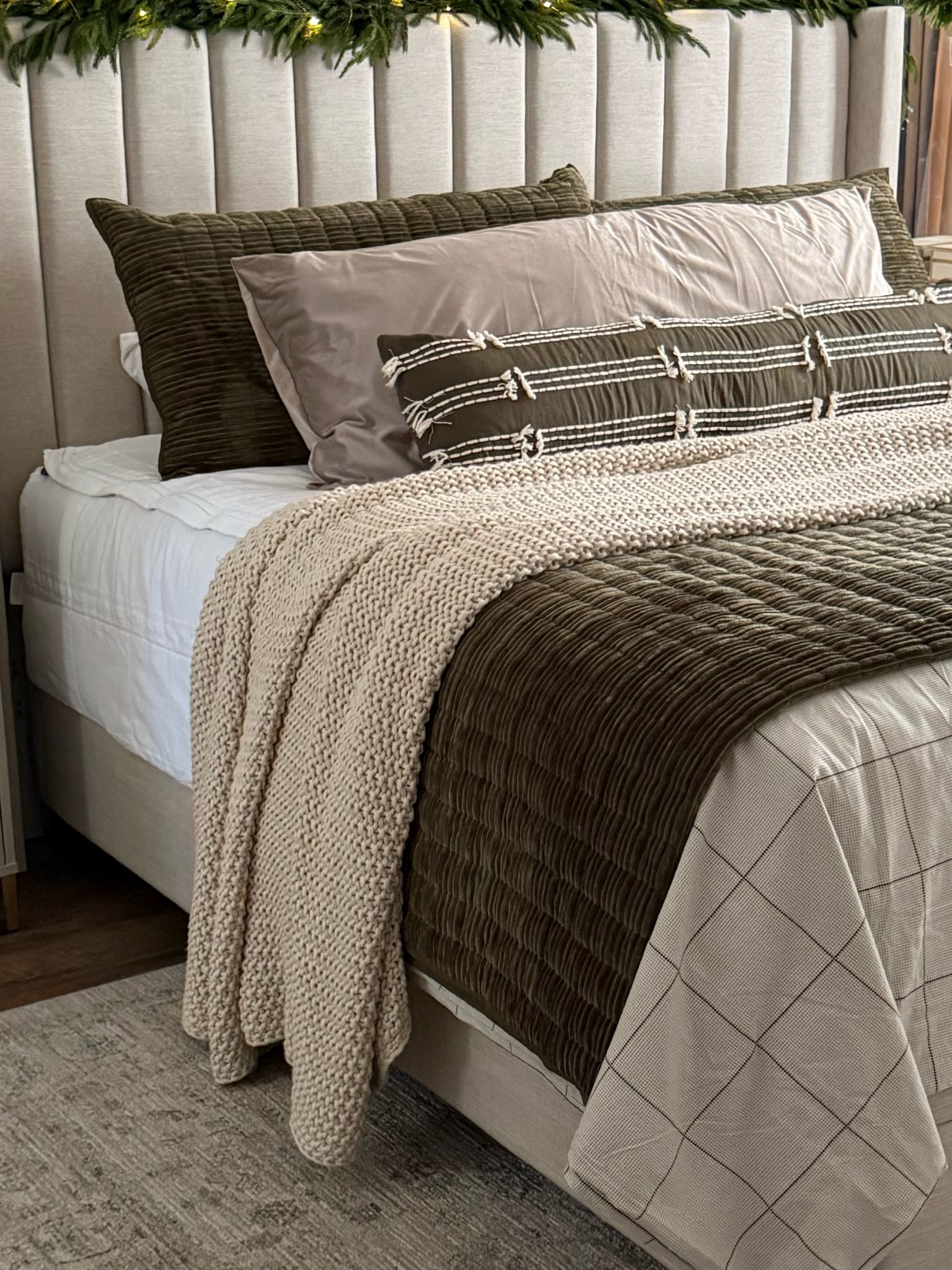 My Christmas bedroom bedding

The main white bedding is from @beddys 
Everything else I linked here if still available or I linked a similar alternative. 

#LTKHome #LTKHoliday #LTKSeasonal