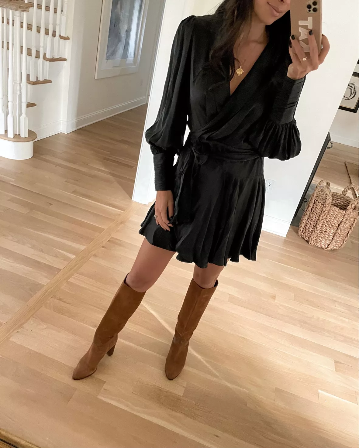 black dress brown boots 29,052 With Stock Photos, High-Res Pictures, and Images How to Wear Black and