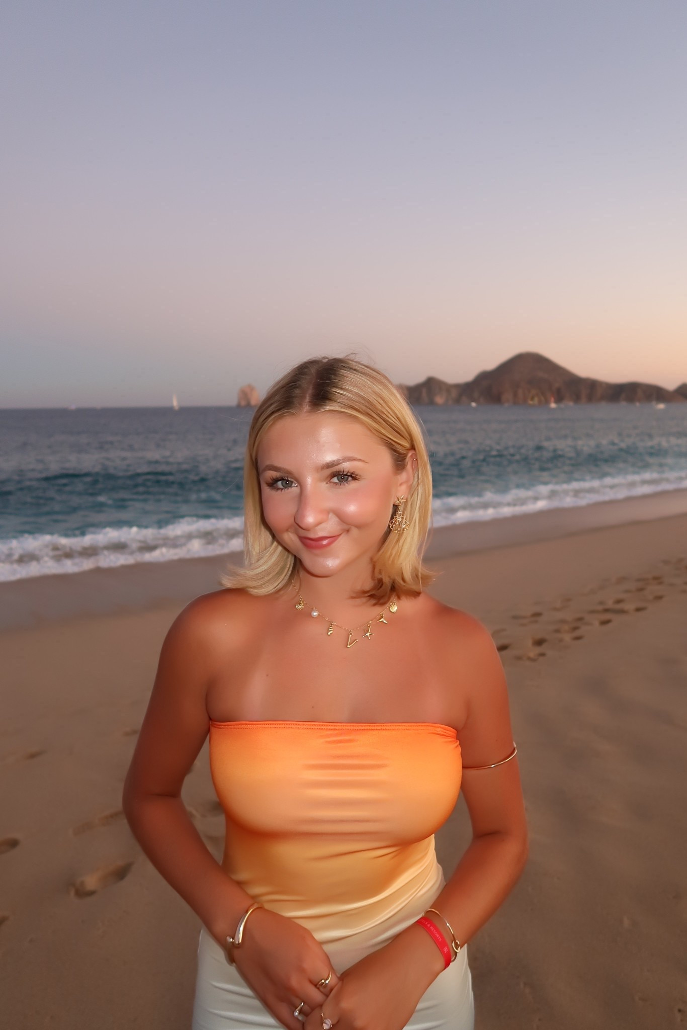 all the jewelry details for the gold girlies

#LTKSeasonal #LTKU #LTKStyleTip