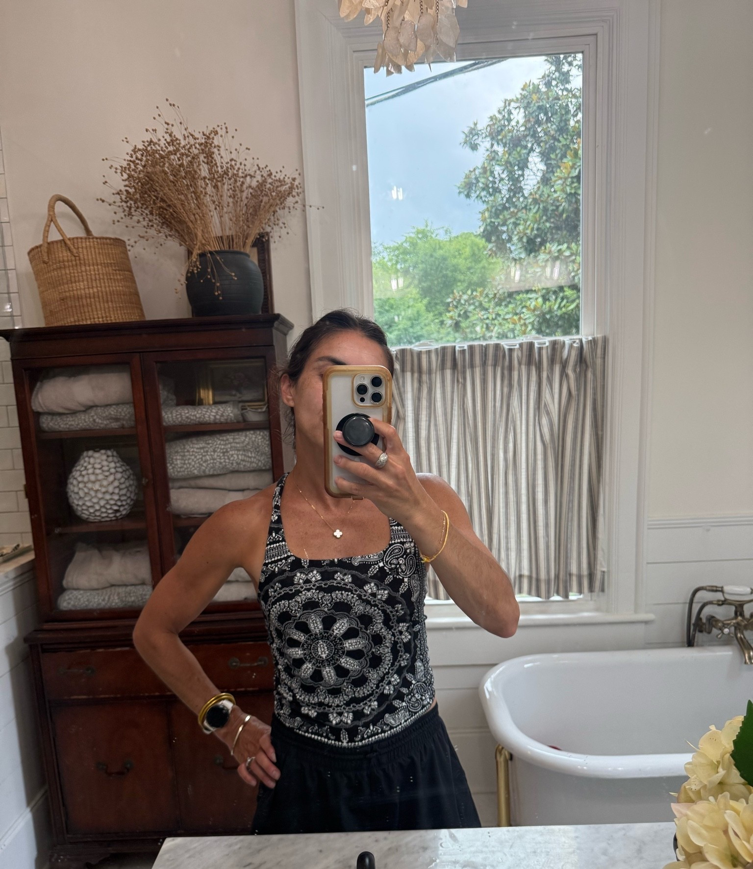 Walking ootd

#LTKgrwm #LTKActive #LTKfitnessgoals