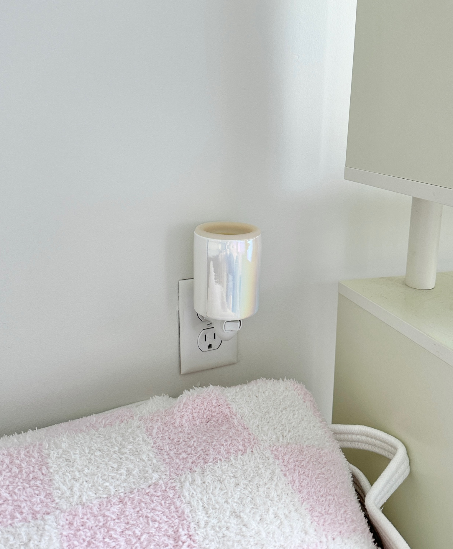 updated links to my FAV amazon home find (since she keeps selling out!!) —outlet wax melt warmer plug in (with removable silicone wax dish) 🕯️💗


Wax melt plug-in, Amazon home finds, fragrance favs, home smell-goods, wax warmer, home decor, Amazon room decor, amazon favorites, candle warmer, gifts for her #LTKbeauty #LTKstyletip #LTKsalealert #LTKU #LTKfamily 

#LTKhome #LTKGiftGuide #LTKfindsunder50