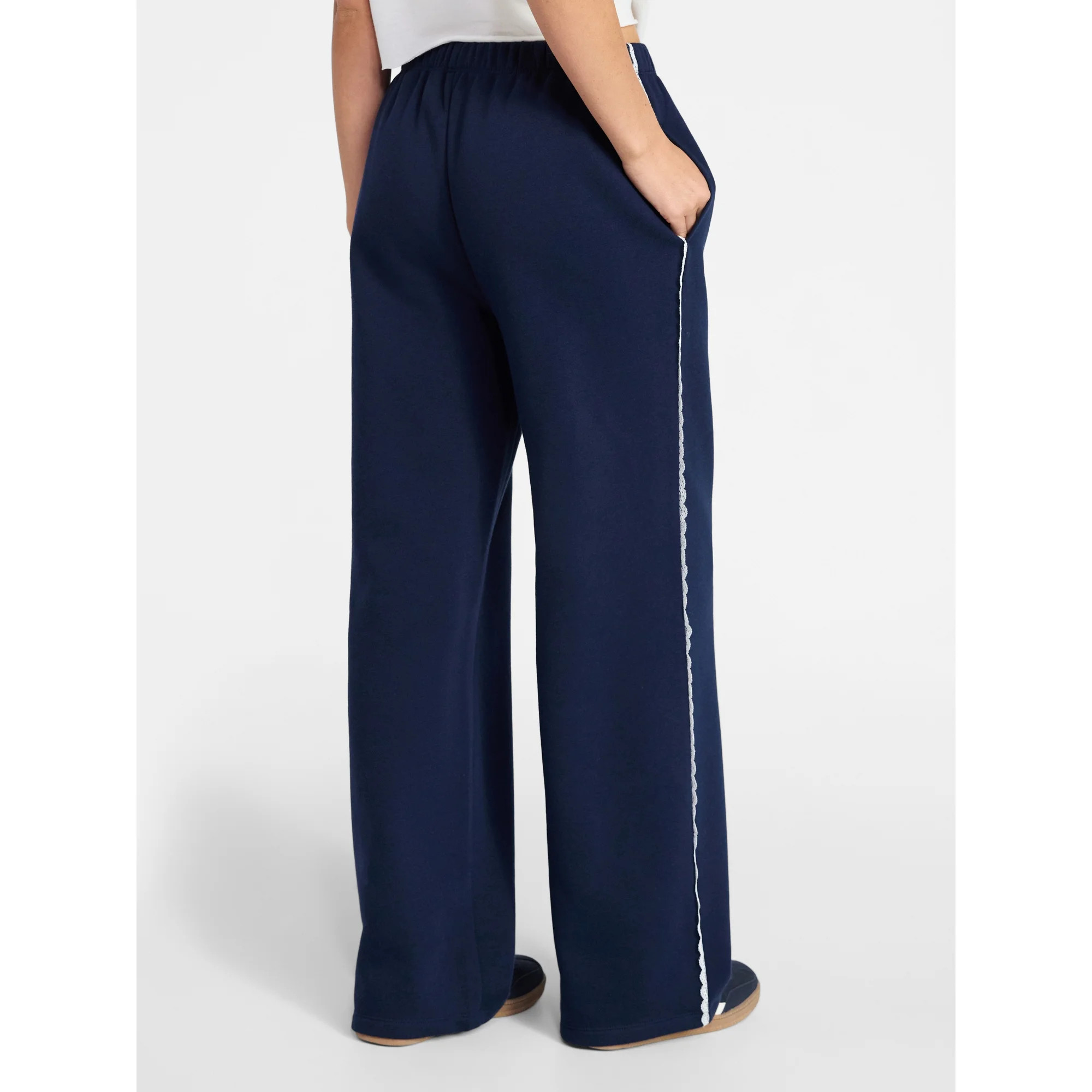 No Boundaries Lace Trim Fleece Pants, 30.5'' Inseam, Women’s XXS-XXL | Walmart (US)