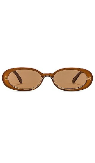 Le Specs Outta Love Sunglasses in Caramel - Cognac. Size all. | Revolve Clothing (Global)