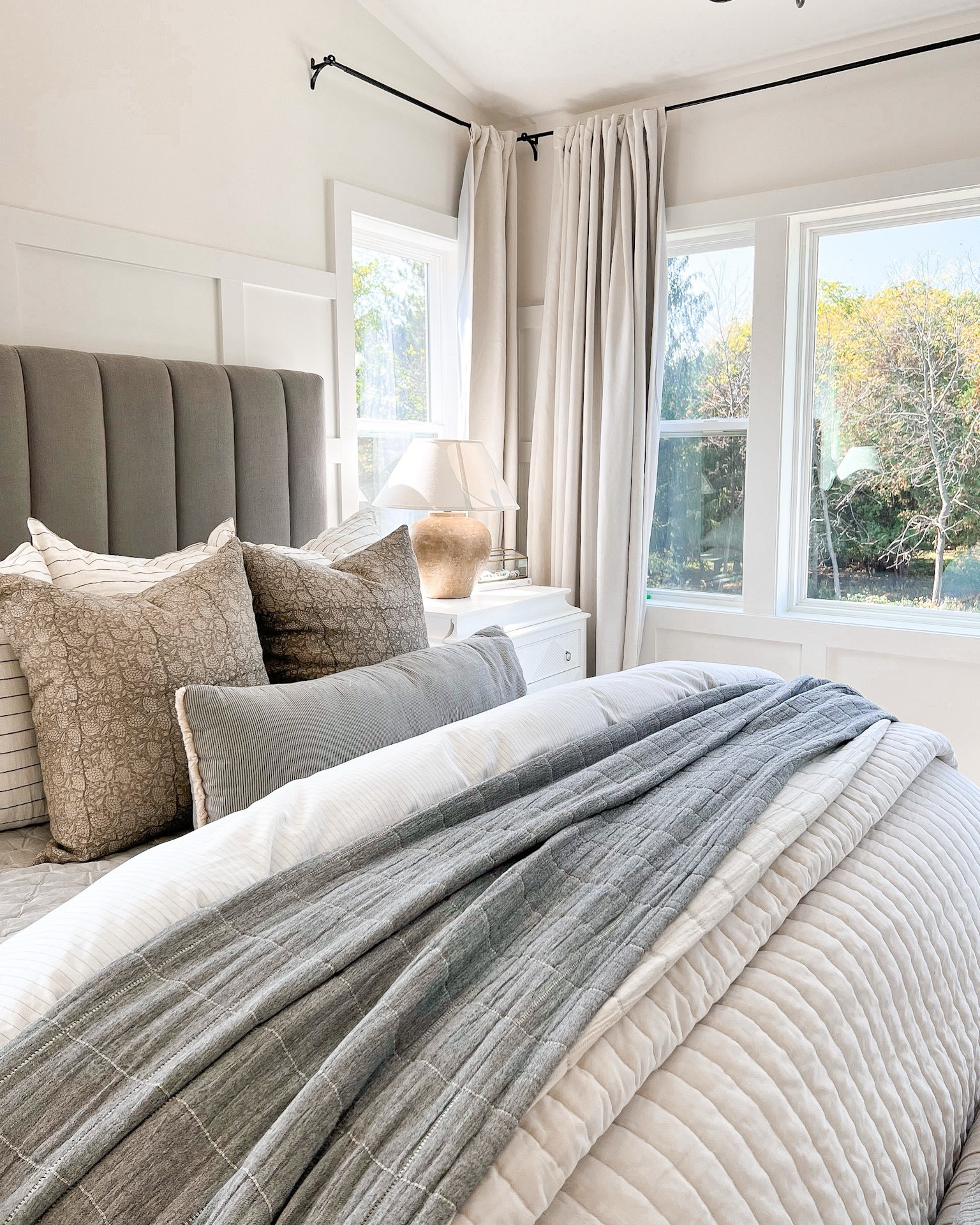 Target Circle Week 🎯 If you’re looking for new bedding, all Target bedding is 20% off this week through Saturday (10/7)! I absolutely love this velvet channel stitch quilt. It’s the perfect weight, texture, and price! 

#LTKhome #LTKsalealert #LTKstyletip