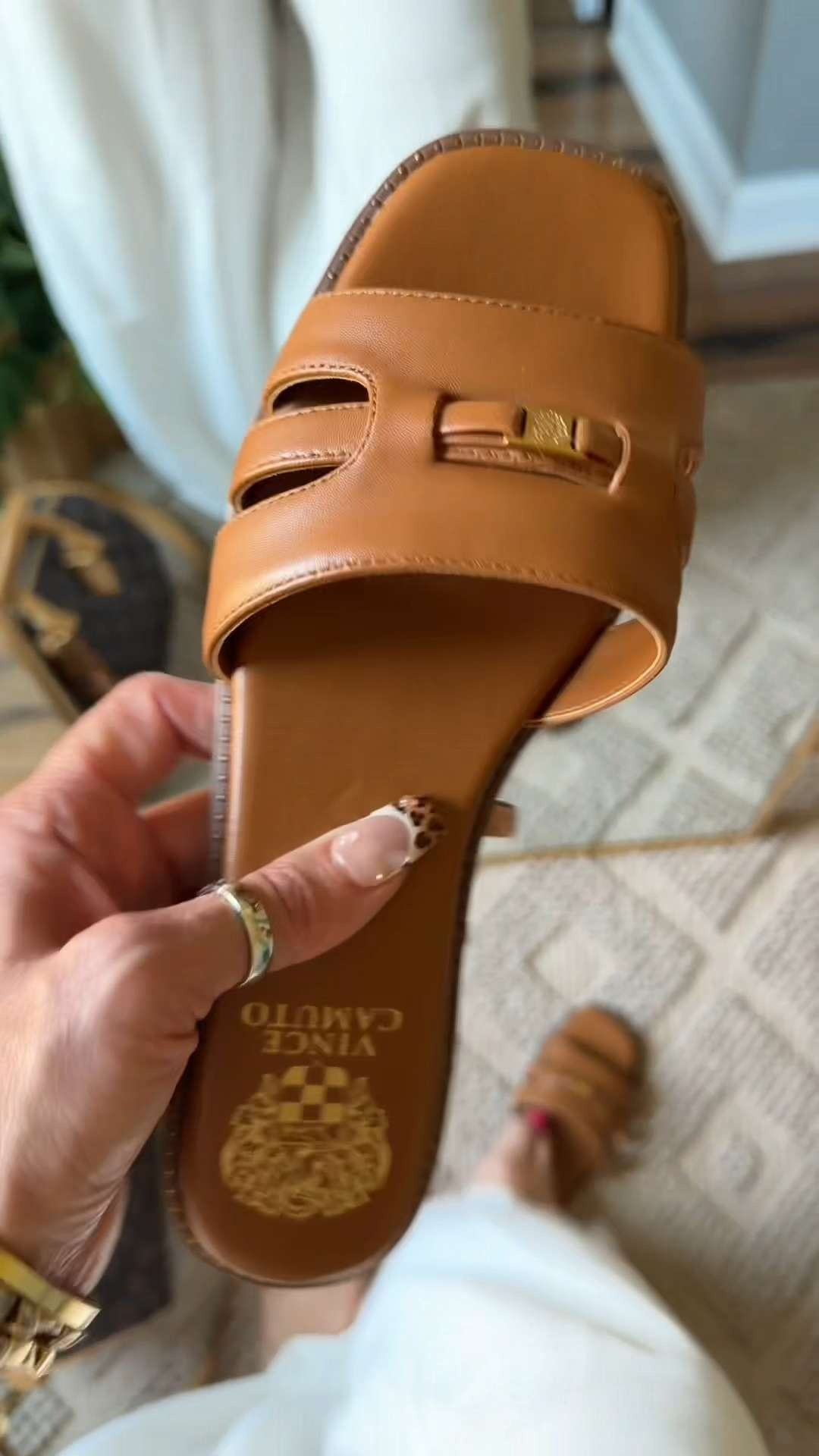 the padded insole make such a difference. Nothing stiff or uncomfortable at all.

#LTKStyle #LTKFootwear #LTKDaily #ComfortWear #OnRepeat #EasyOutfits #earnscommissions 

 #LTKootd #LTKSeasonal #LTKOver40