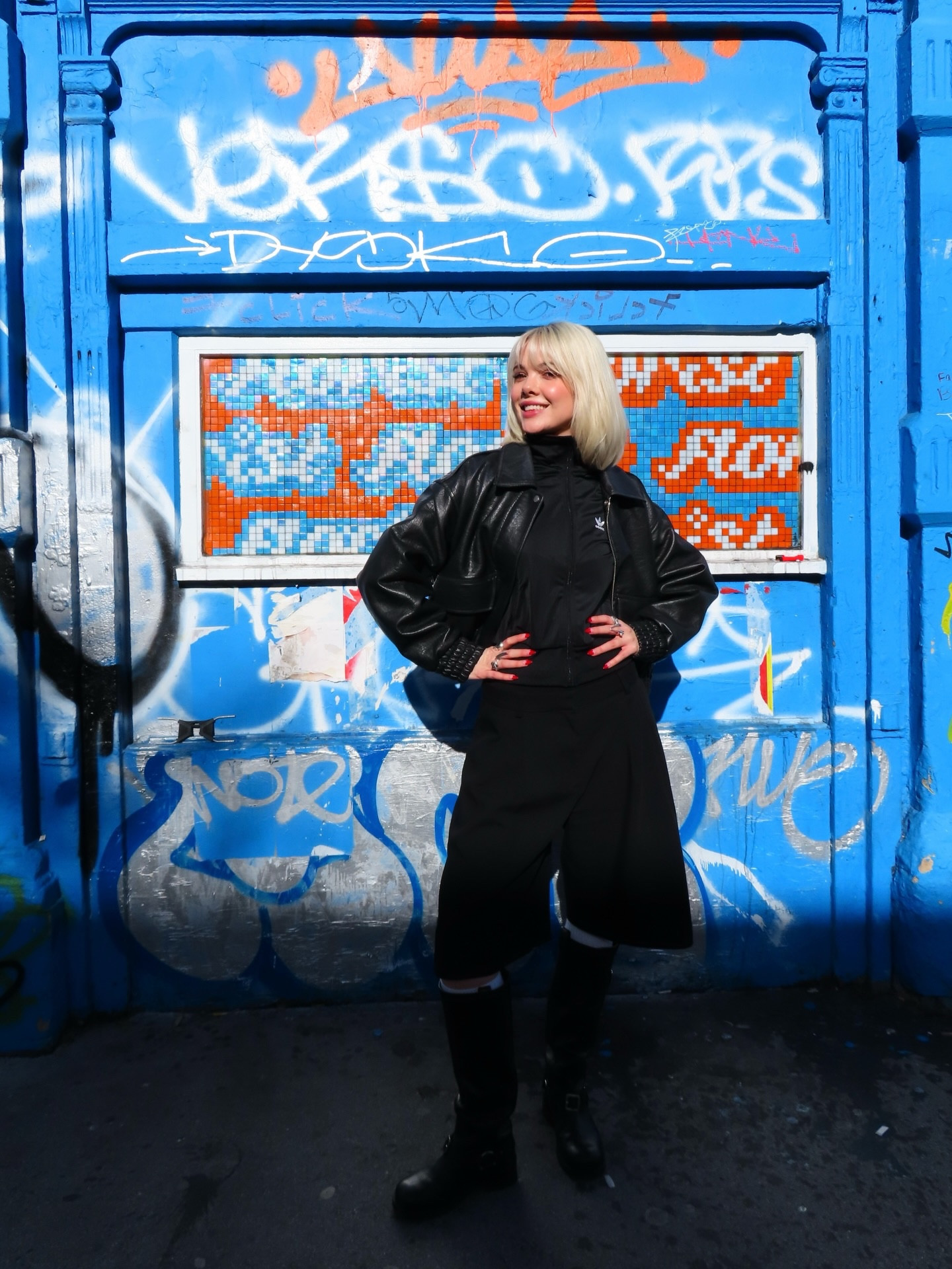 Red city on ♥️ day 

#london #ootd