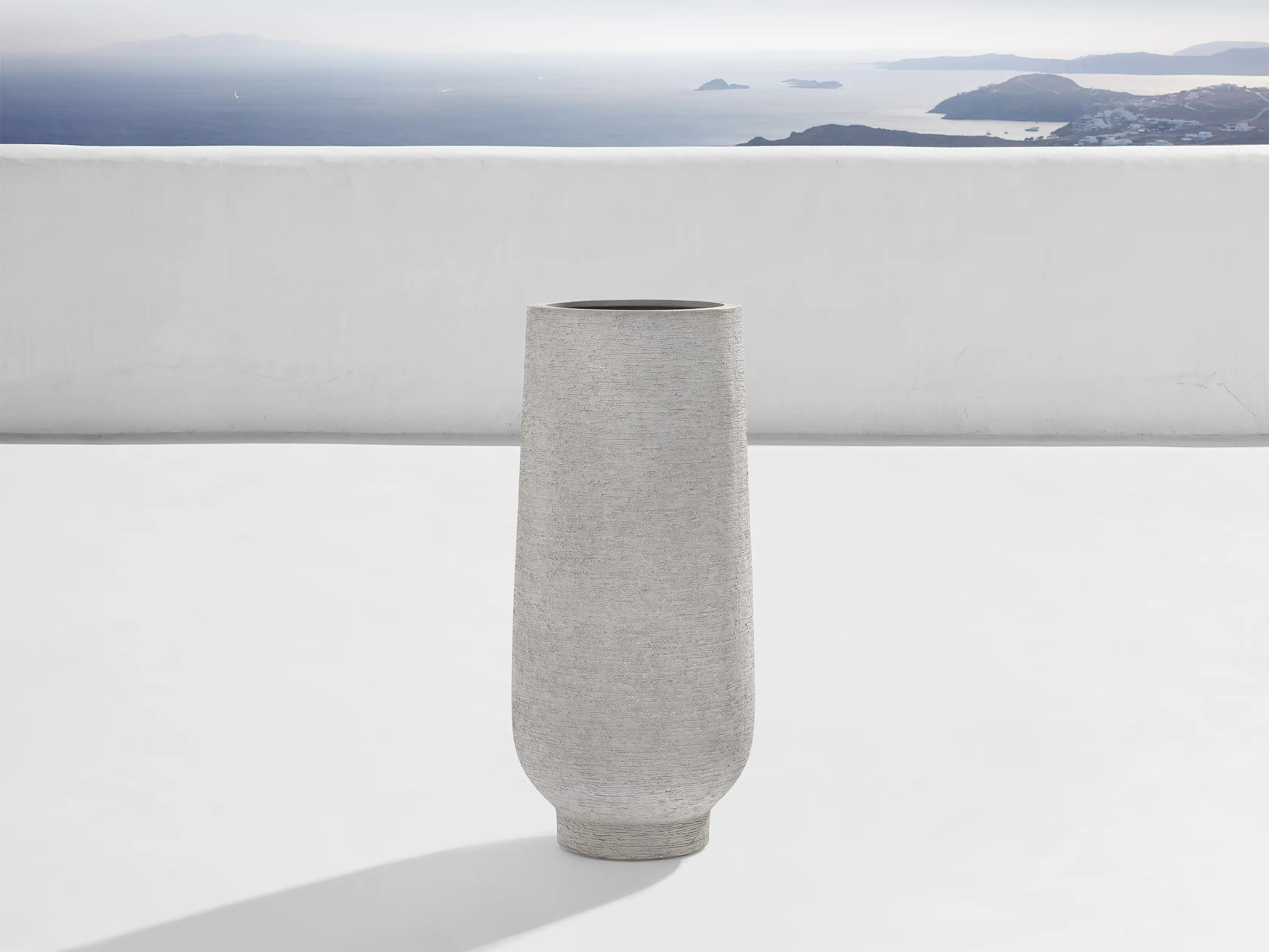 Como Outdoor Tall Planter | Arhaus