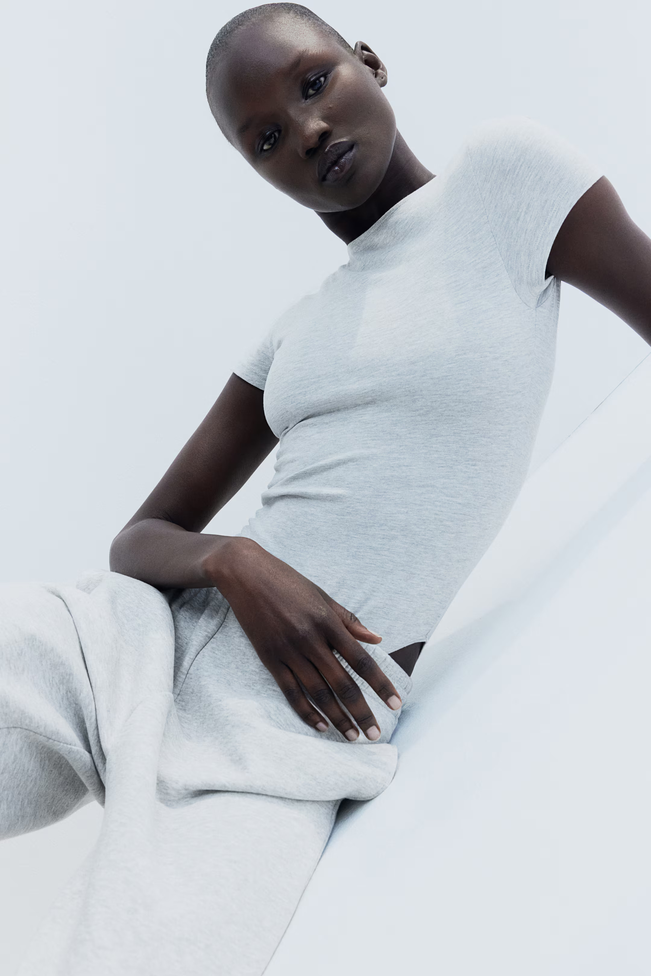 Scoop-Back Bodysuit - Boat Neck - Short sleeve - Light taupe - Ladies | H&M US | H&M (US + CA)